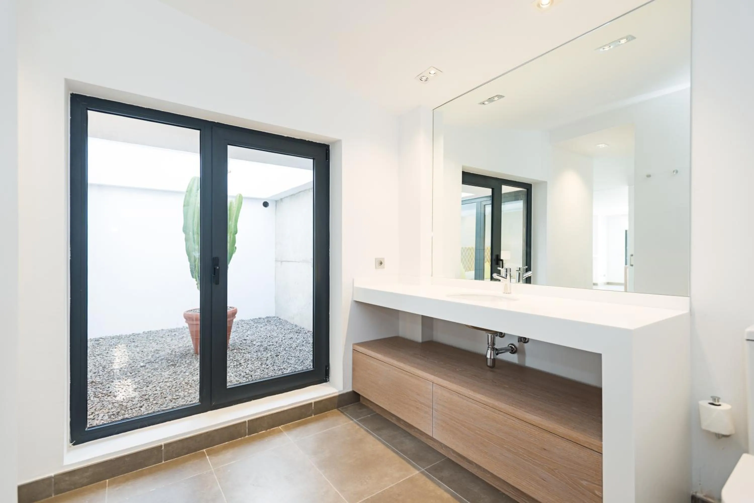 Bathroom in Altos de la Gloria Beach Apartments