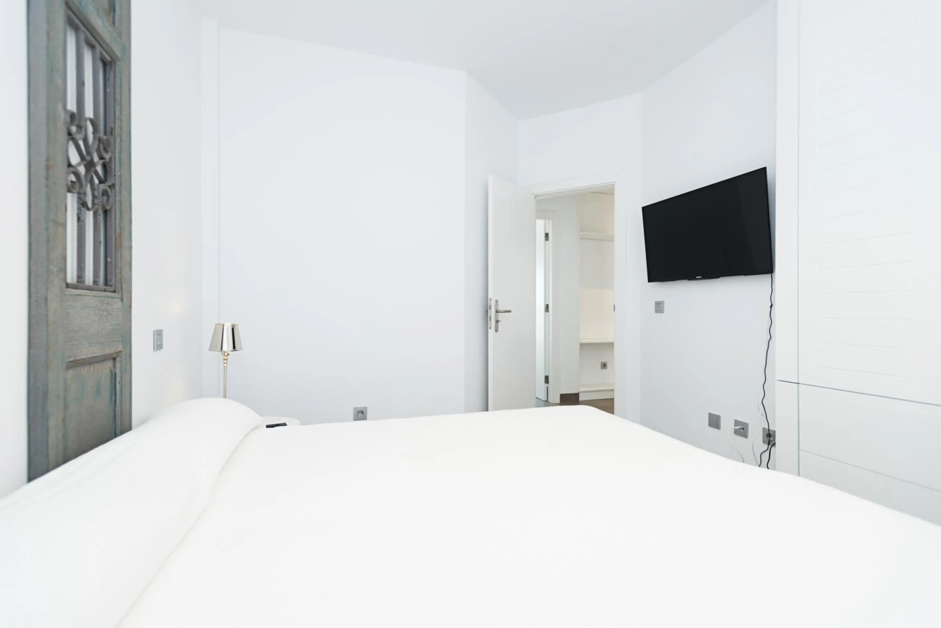 Bedroom, Bed in Altos de la Gloria Beach Apartments