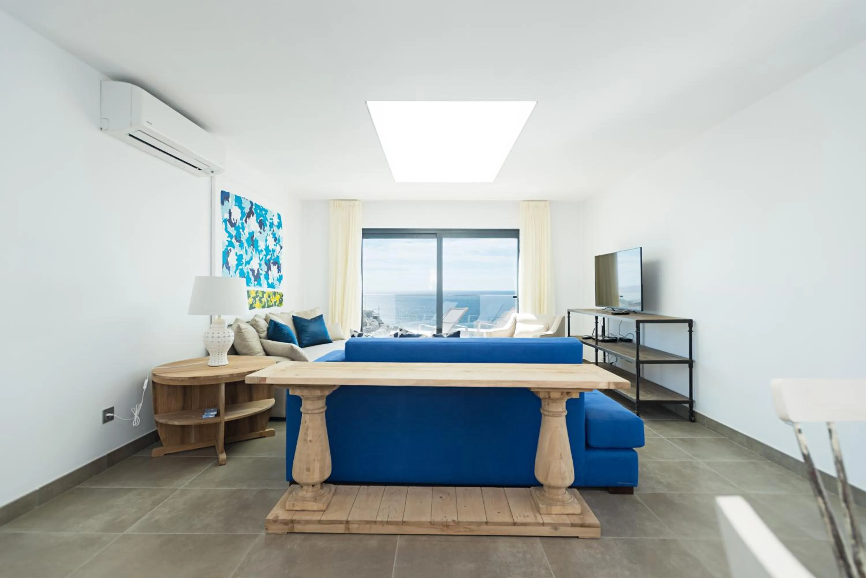 Living room, Bed in Altos de la Gloria Beach Apartments