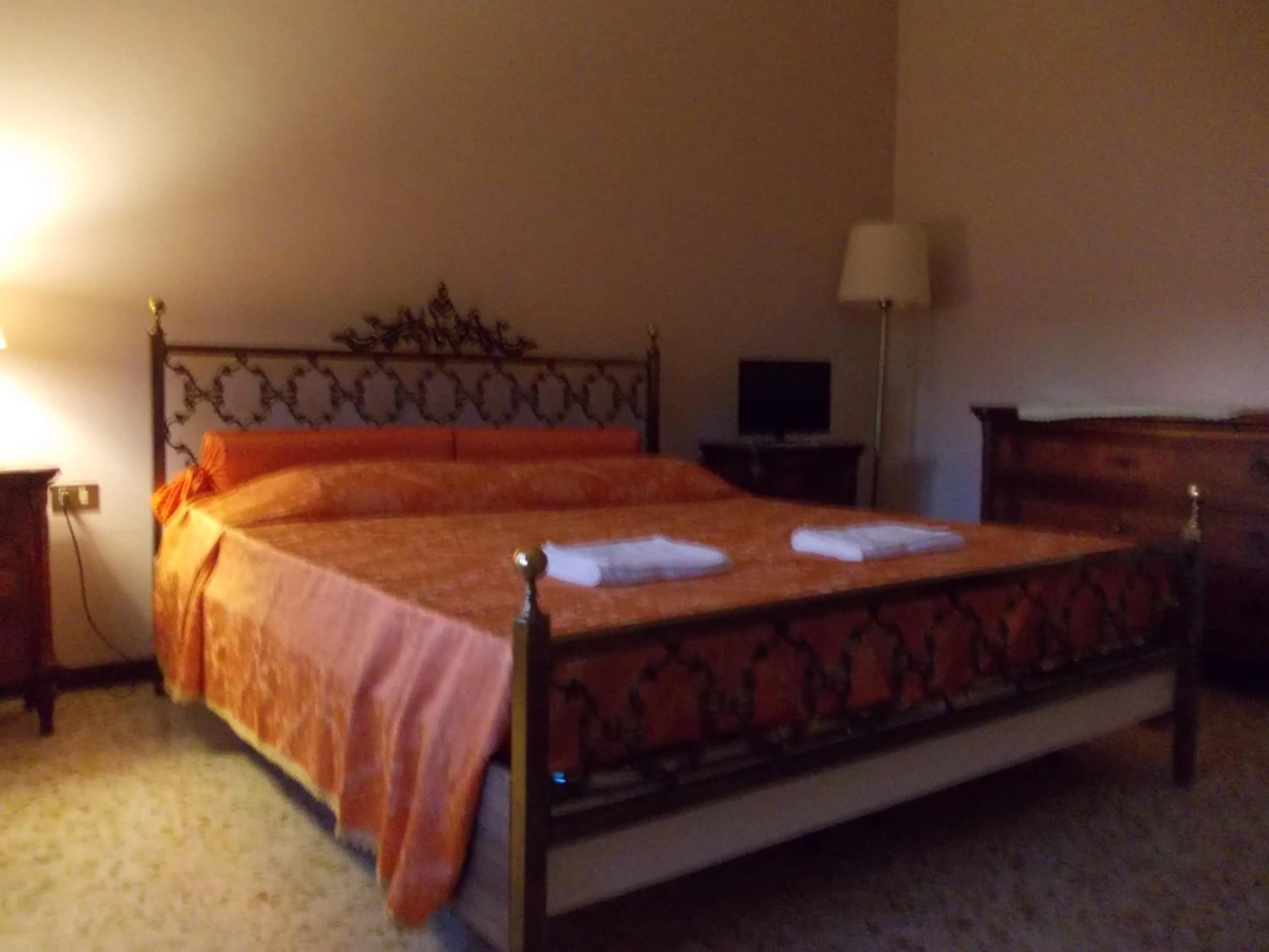 Bedroom, Bed in Big Brother Bed & Rooms