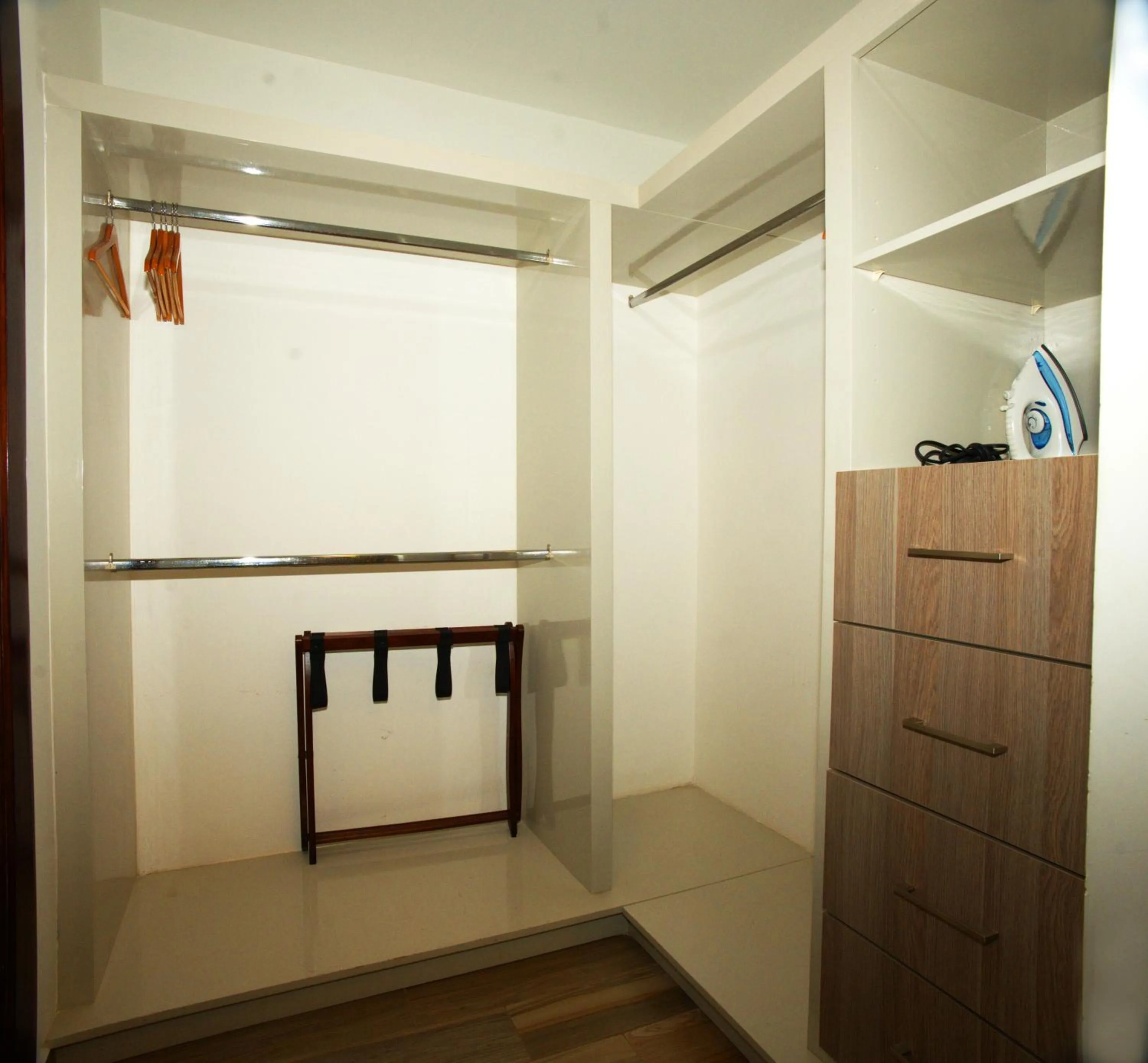 wardrobe in Voyage Vacation Club