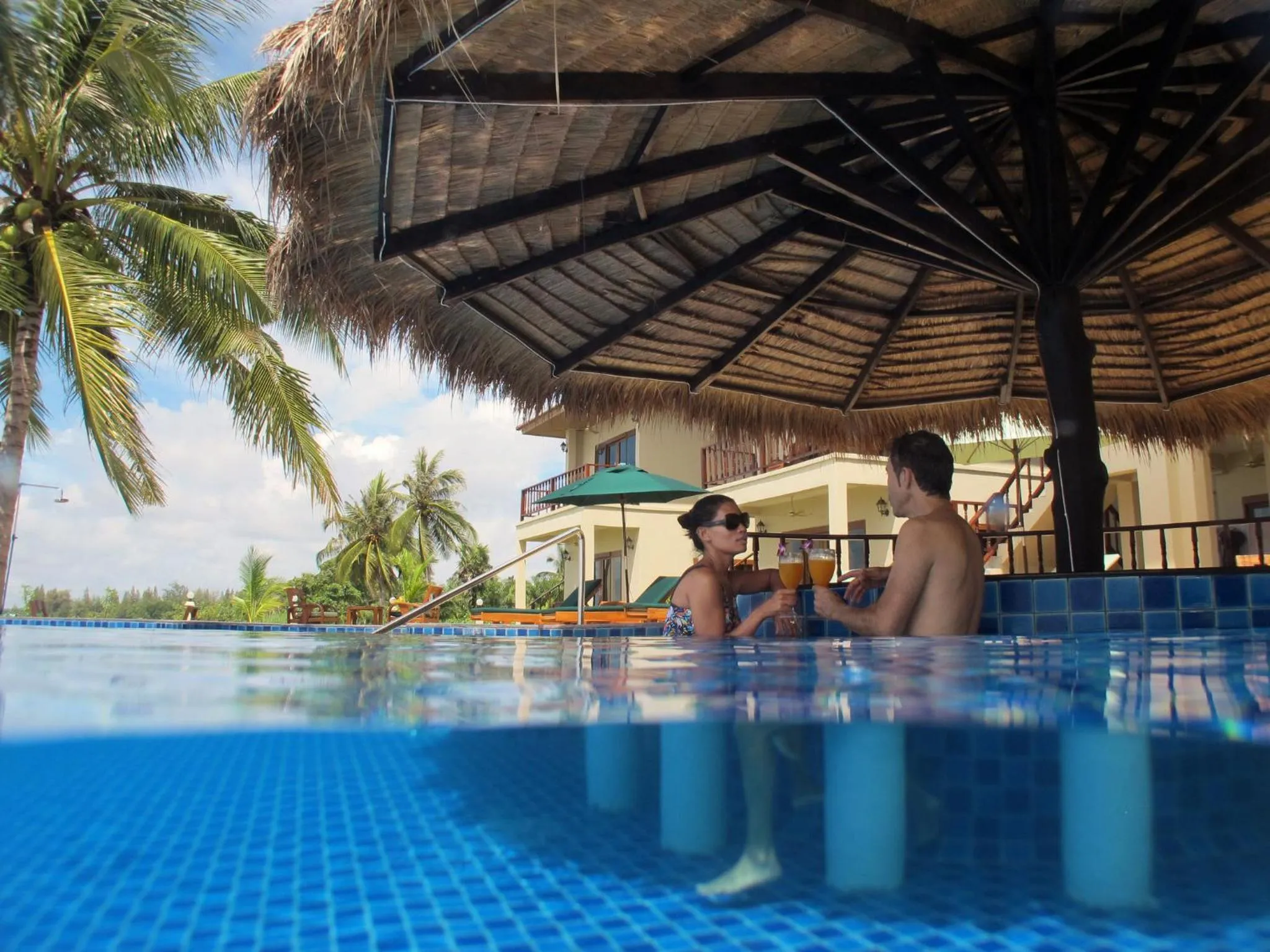 Lounge or bar in Sara Beachfront Boutique Resort