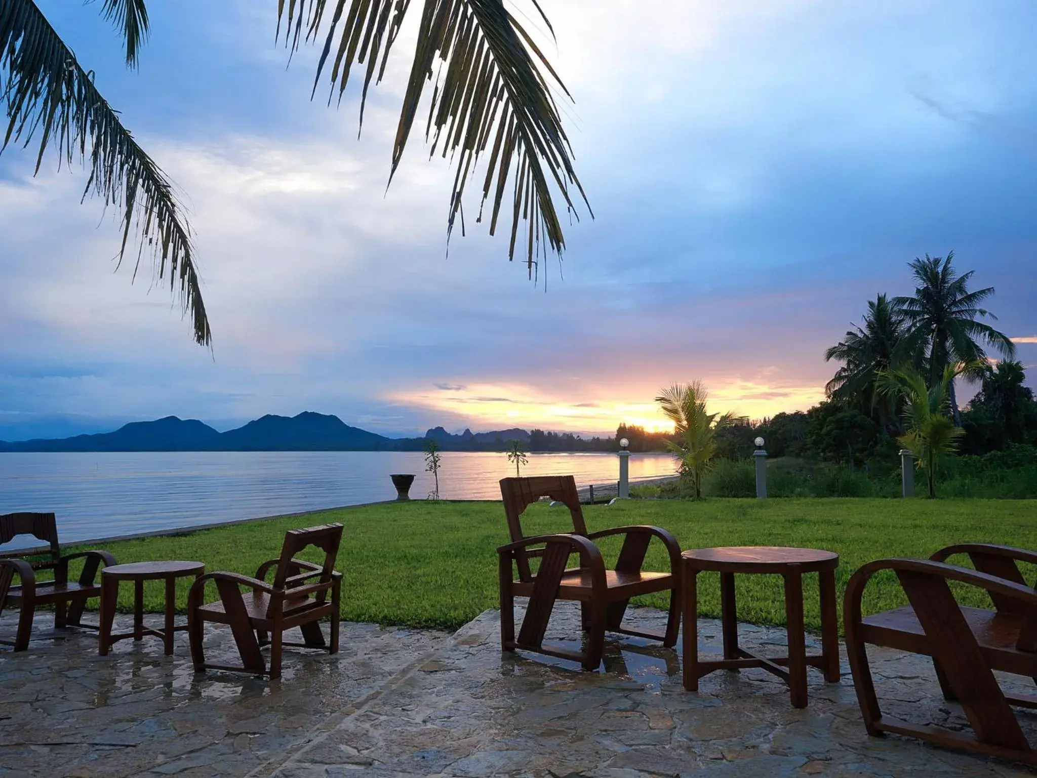 Restaurant/places to eat in Sara Beachfront Boutique Resort Restaurant/places to eat in Sara Beachfront Boutique Resort