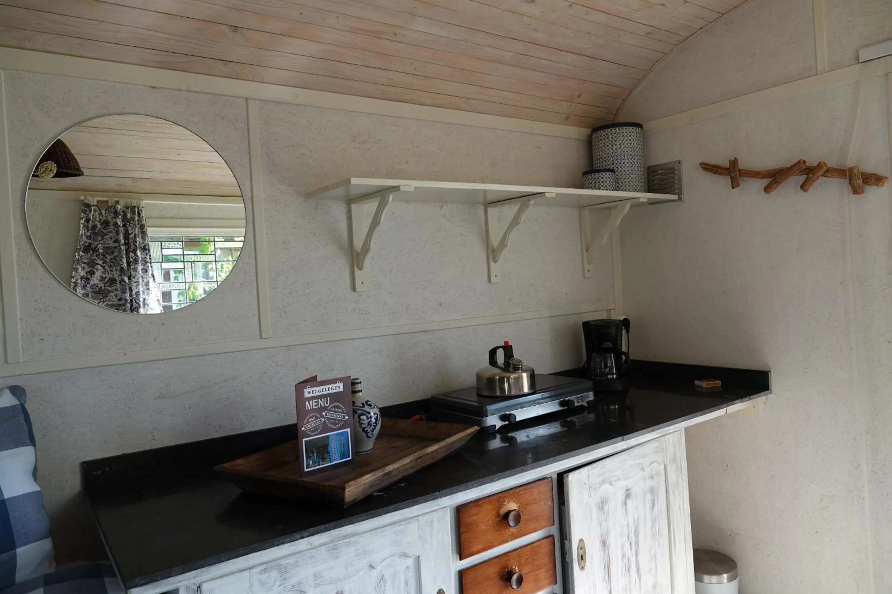 Kitchen or kitchenette in B&B Welgelegen