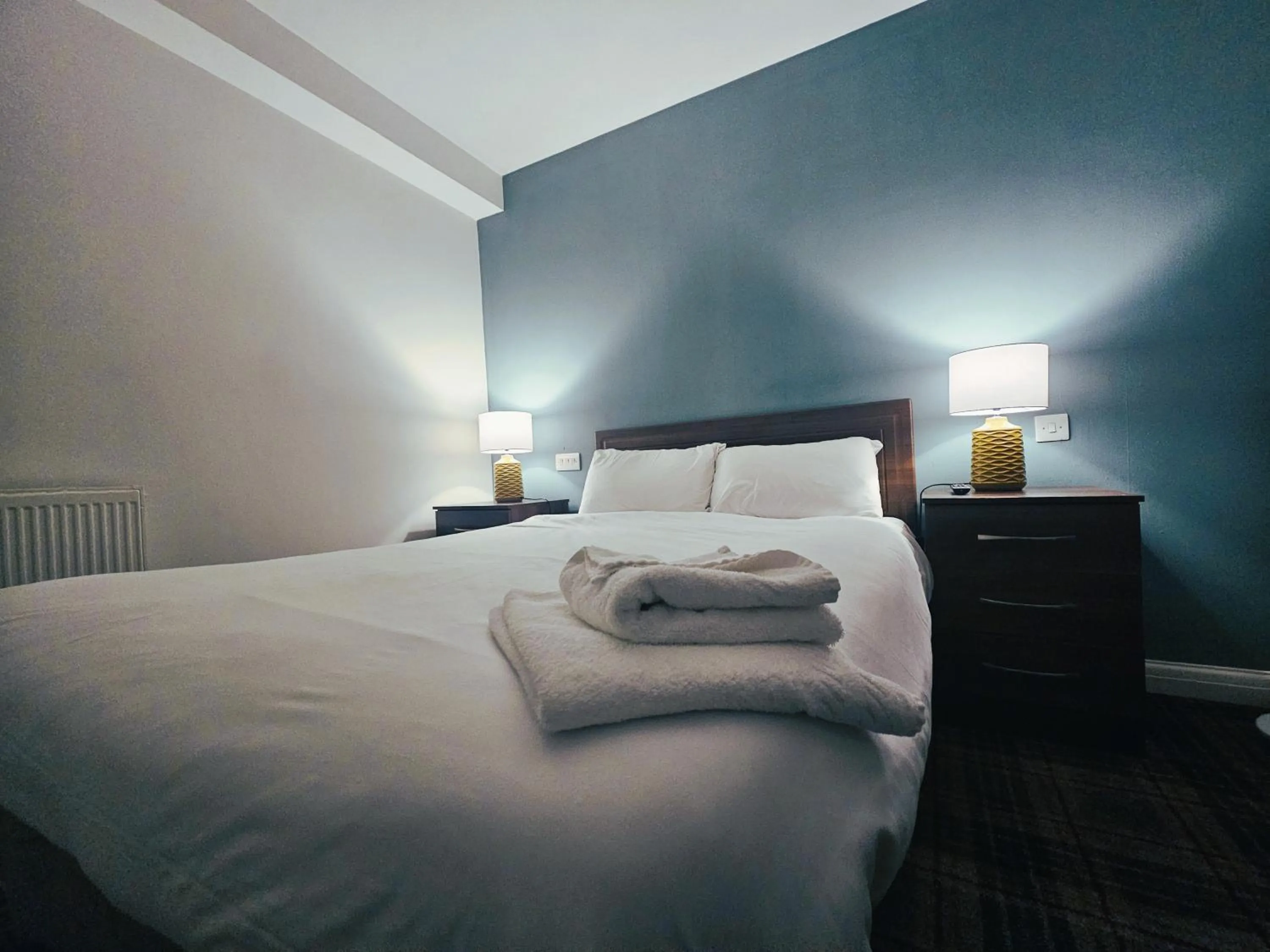 Bed in Hampstead Britannia