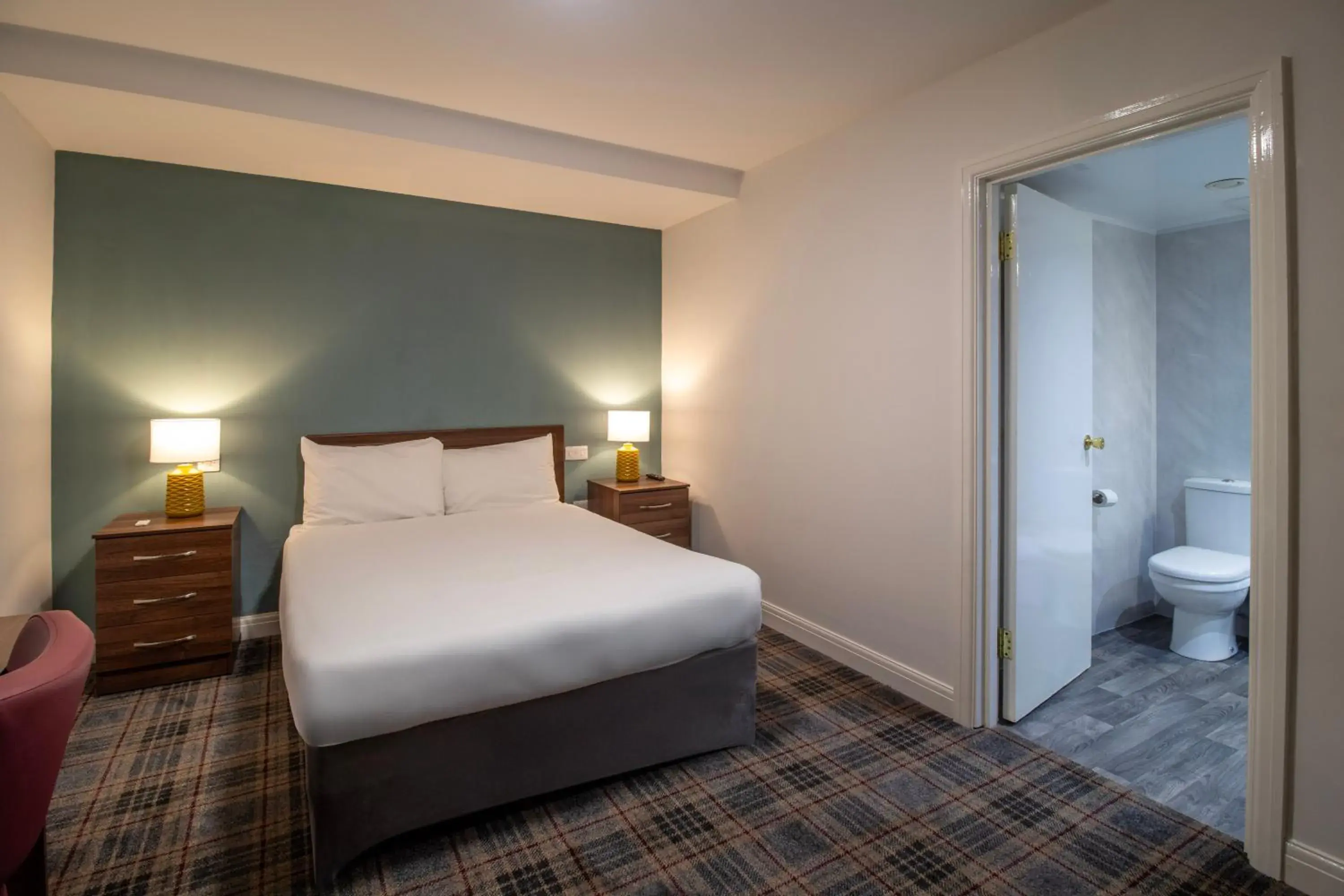 Double Room in Hampstead Britannia Double Room in Hampstead Britannia