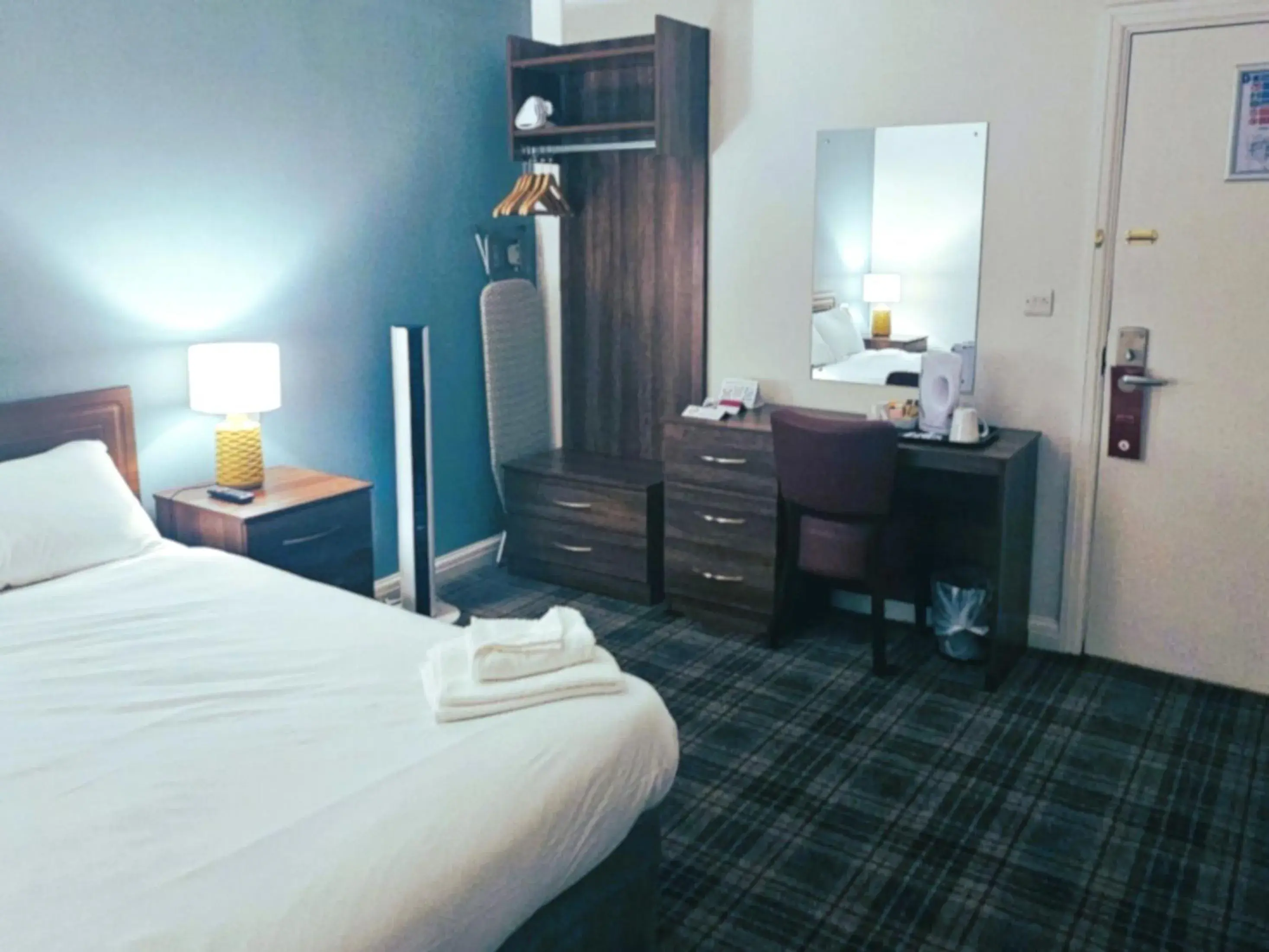 Bedroom, Bed in Hampstead Britannia Bedroom, Bed in Hampstead Britannia