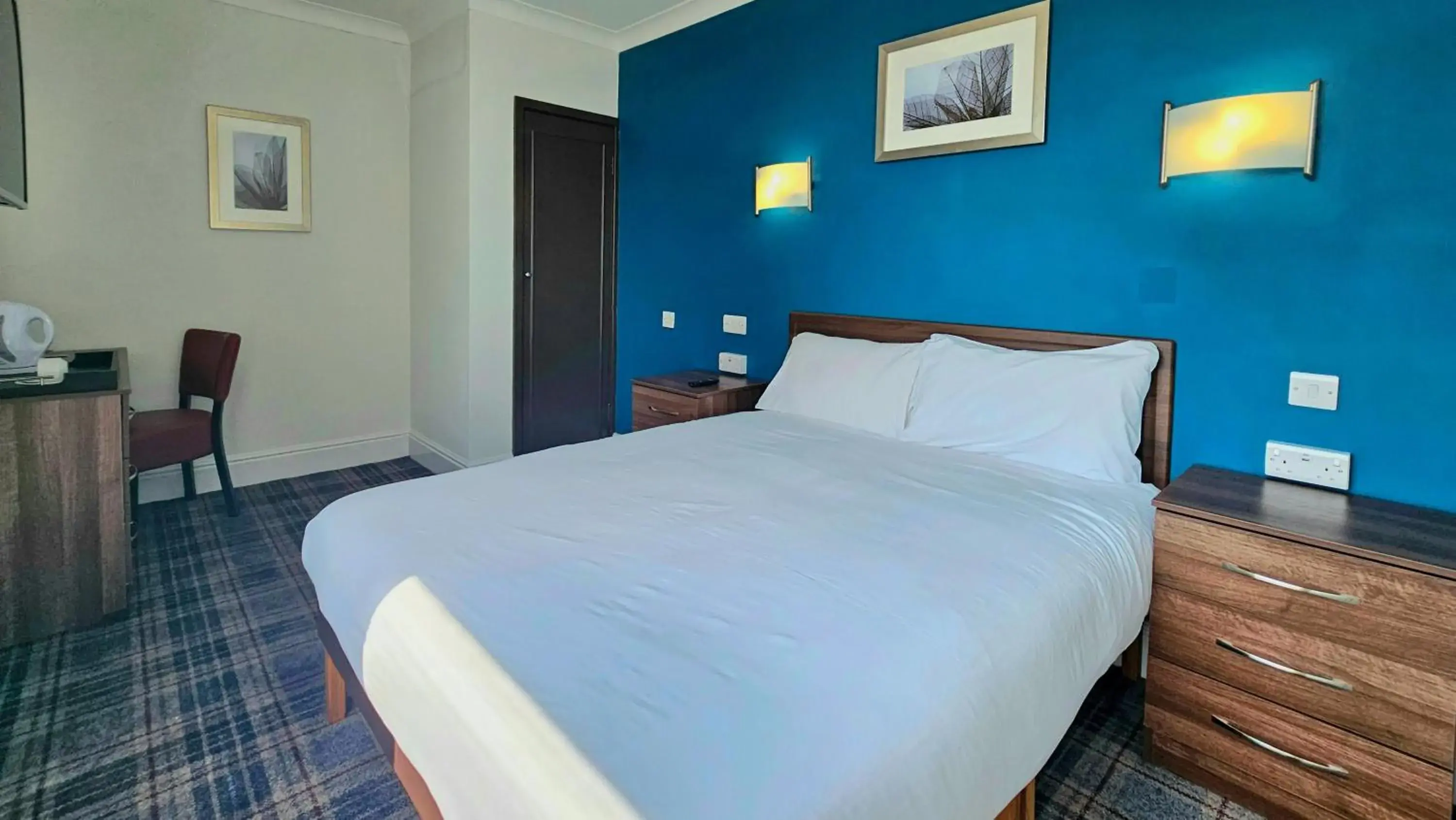 Bed in Hampstead Britannia Bed in Hampstead Britannia