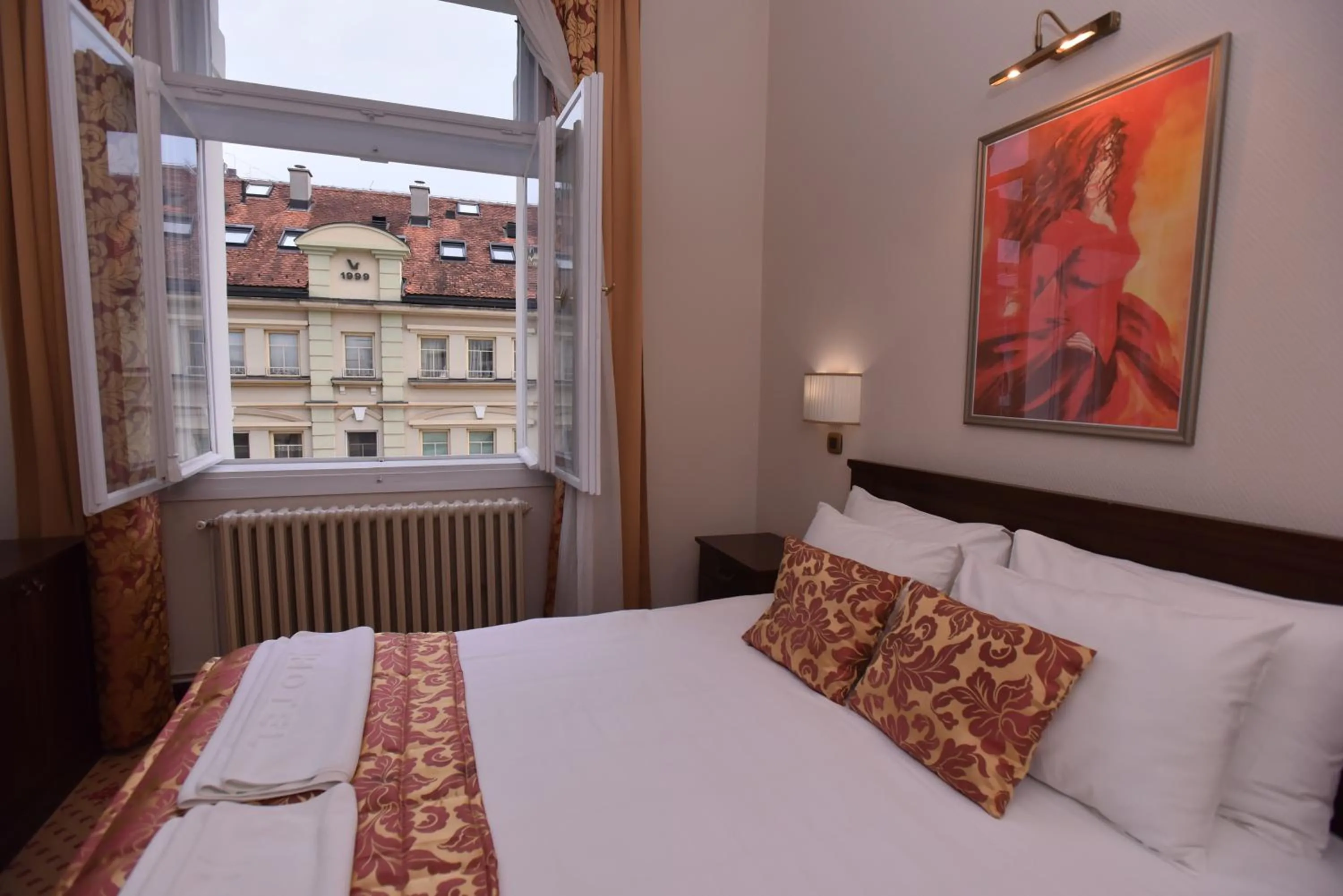 Apartment - single occupancy in Hotel Beograd