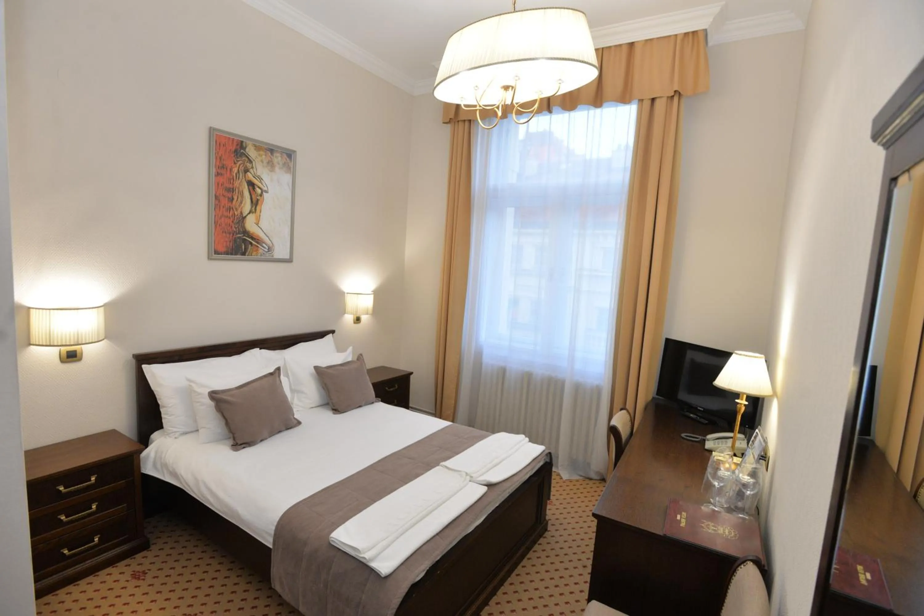 Bed in Hotel Beograd