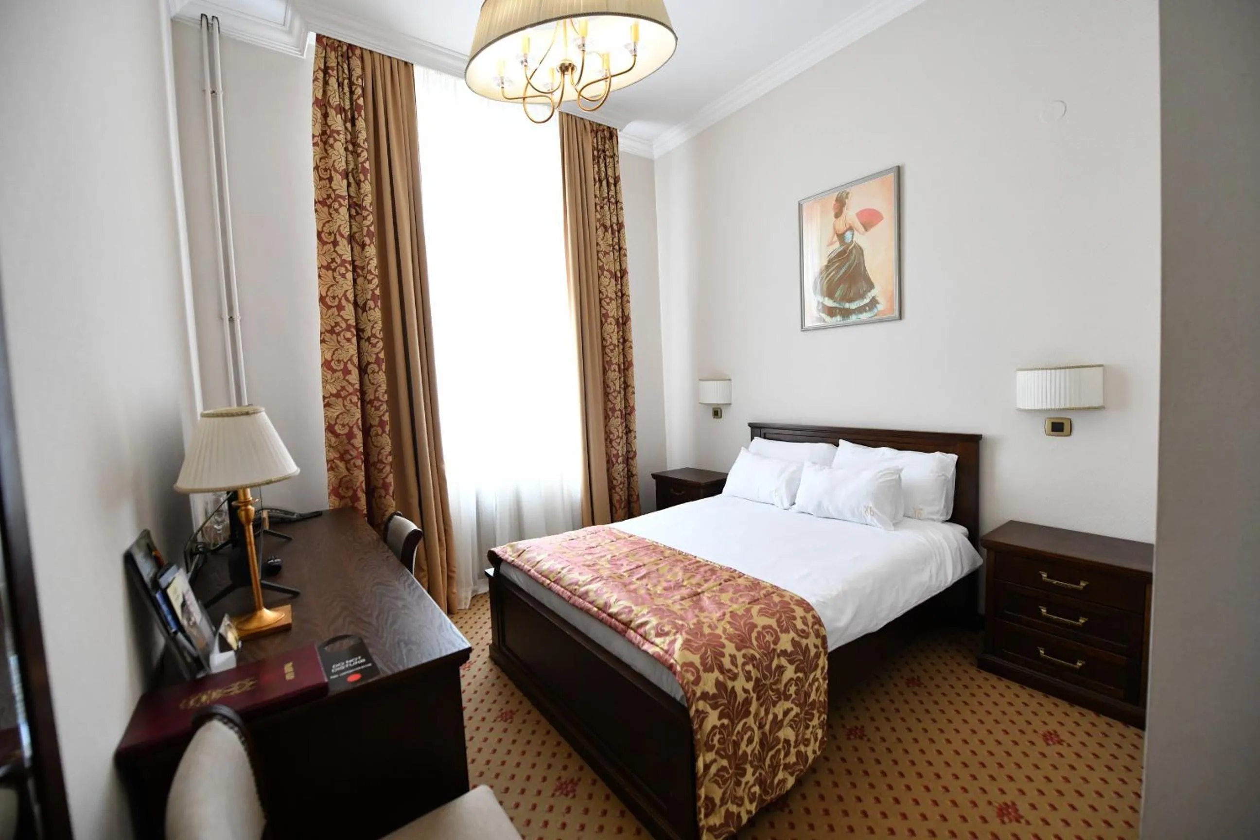 Bed in Hotel Beograd