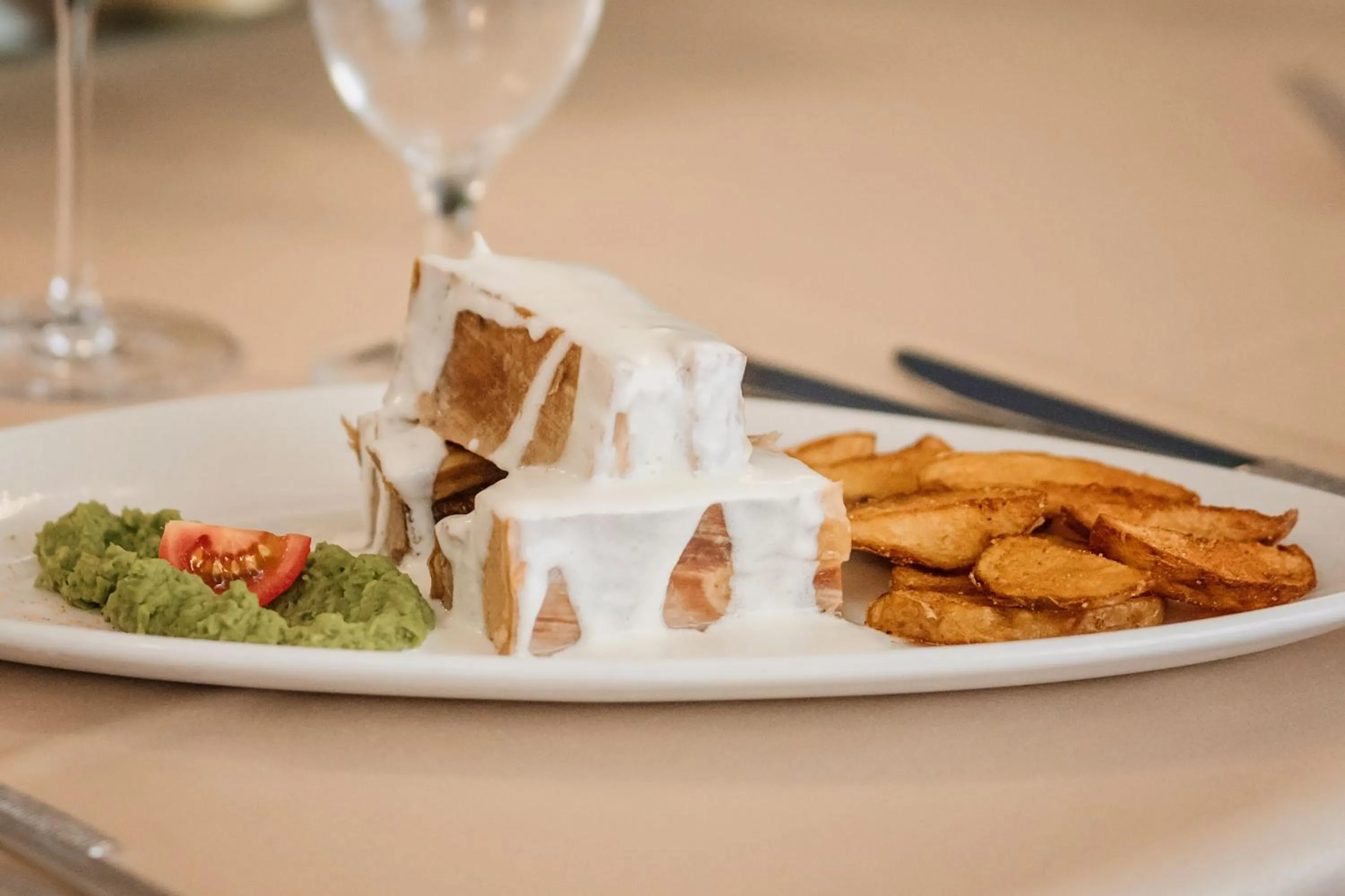 Restaurant/places to eat in Hotel Beograd
