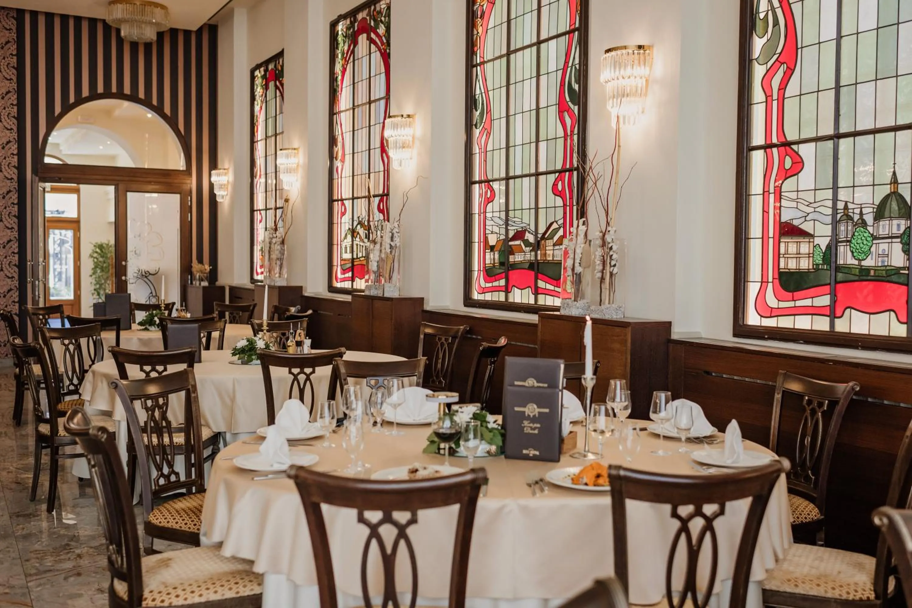 Restaurant/places to eat in Hotel Beograd
