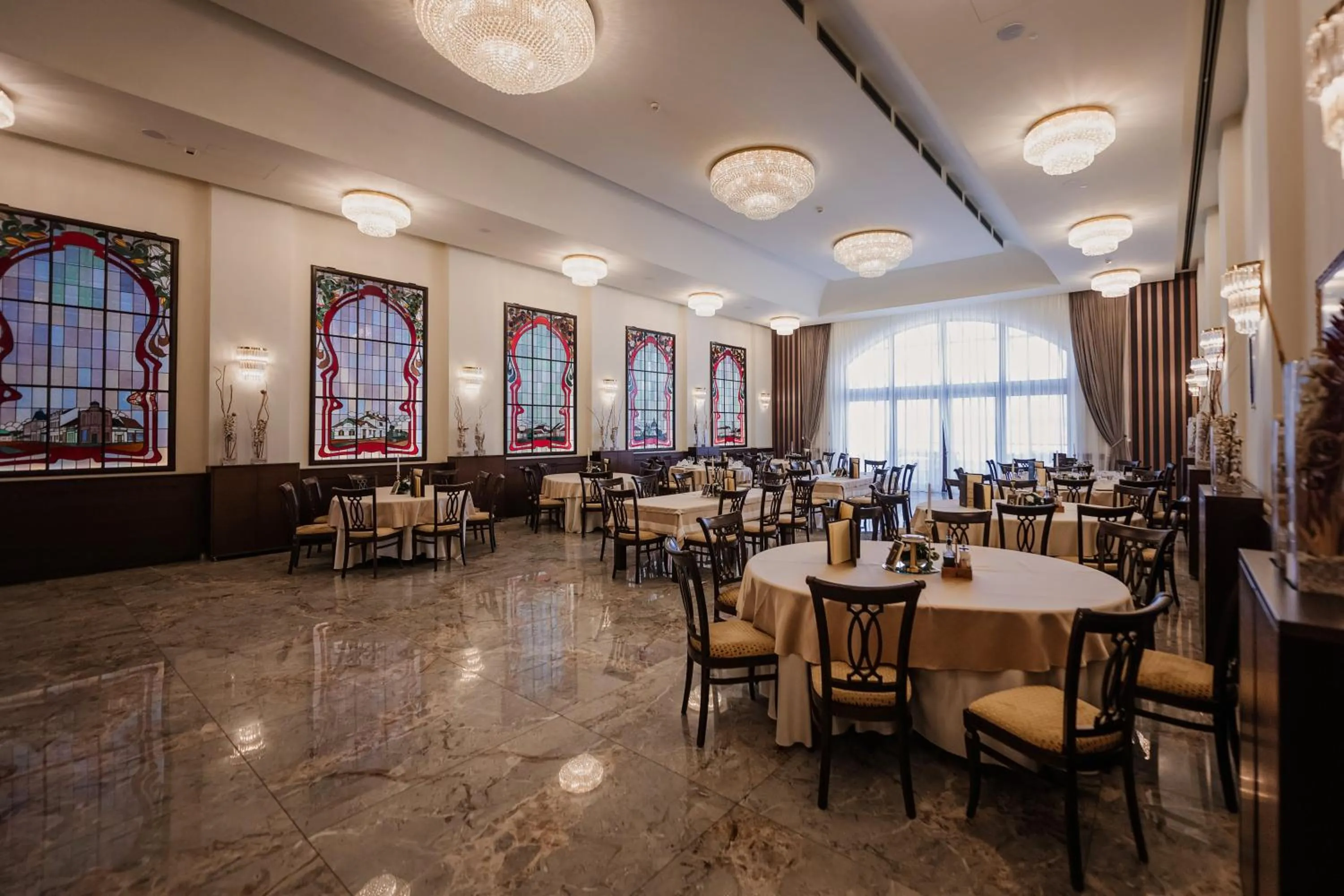 Restaurant/places to eat in Hotel Beograd