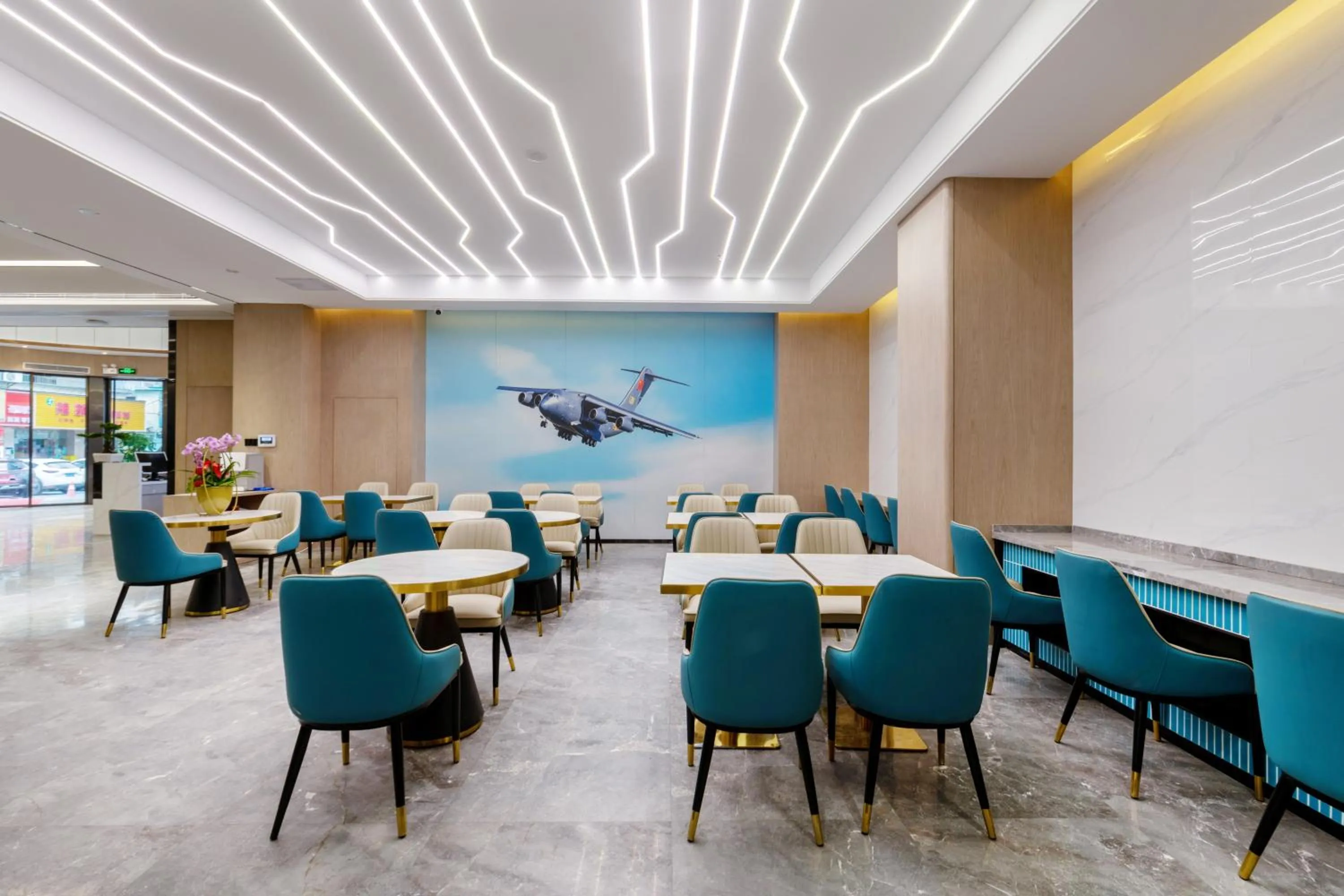 Restaurant/places to eat in The Skytel Shenzhen Shekou