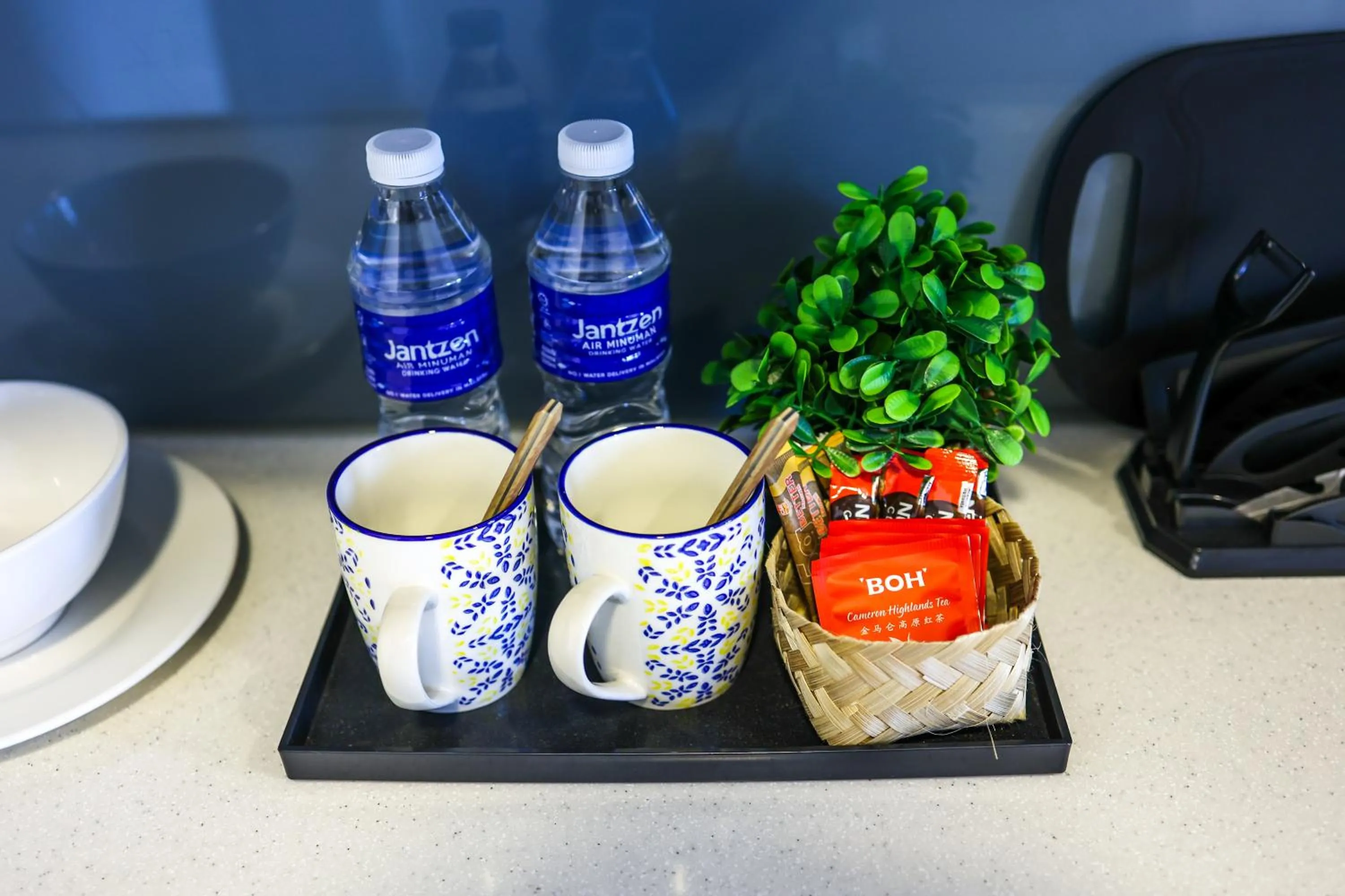 Mossaz Suites by MyKey