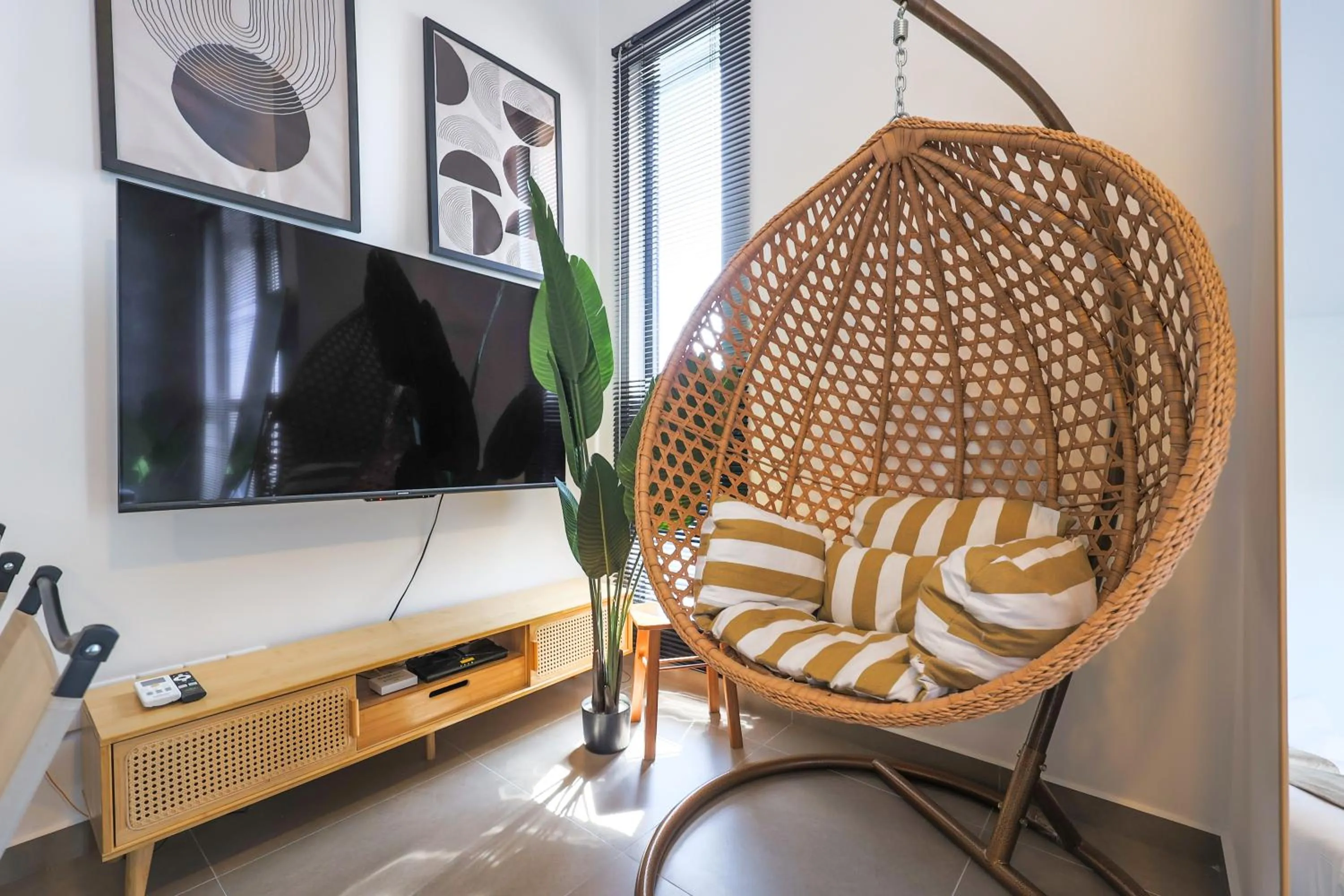 Mossaz Suites by MyKey