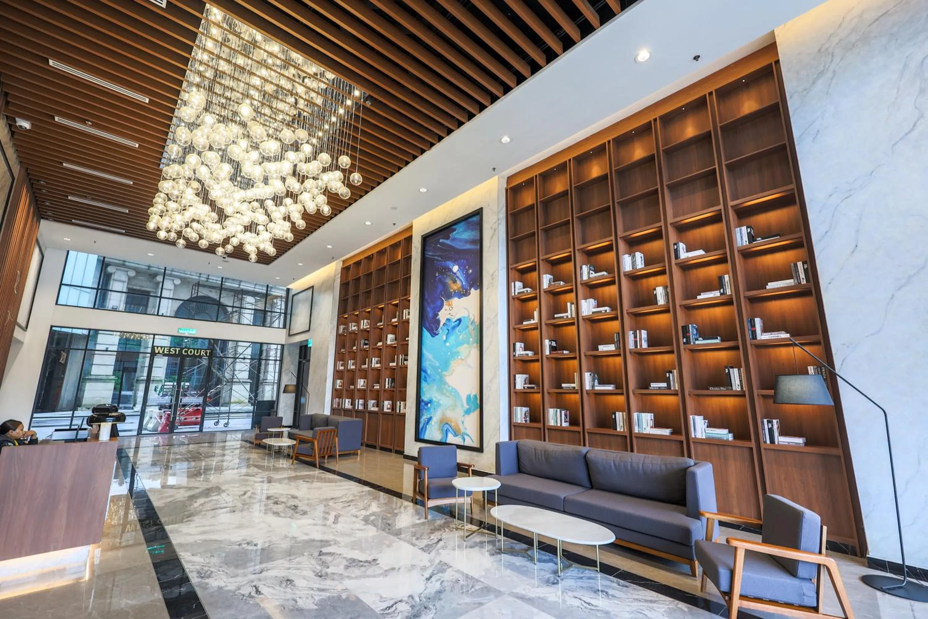 Lobby or reception in Mossaz Suites by MyKey