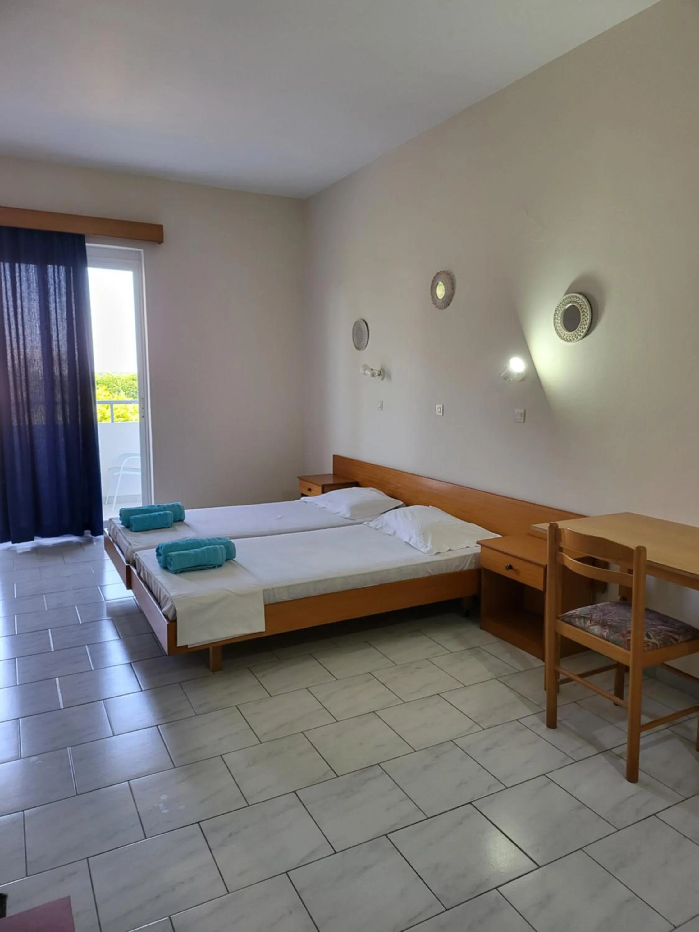 Photo of the whole room, Bed in Pyrgos Hotel Apartments