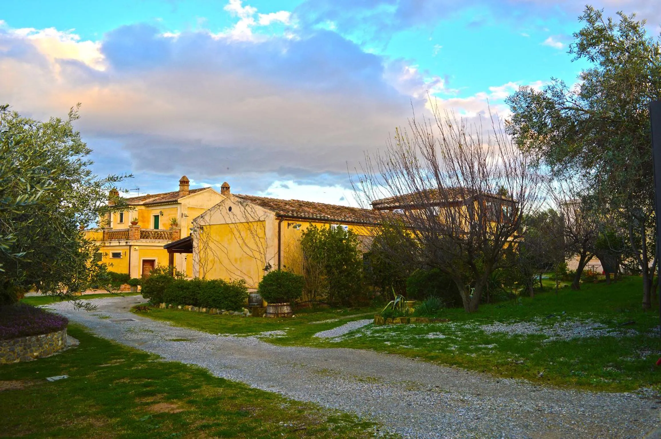 Property building in Agriturismo Frangivento