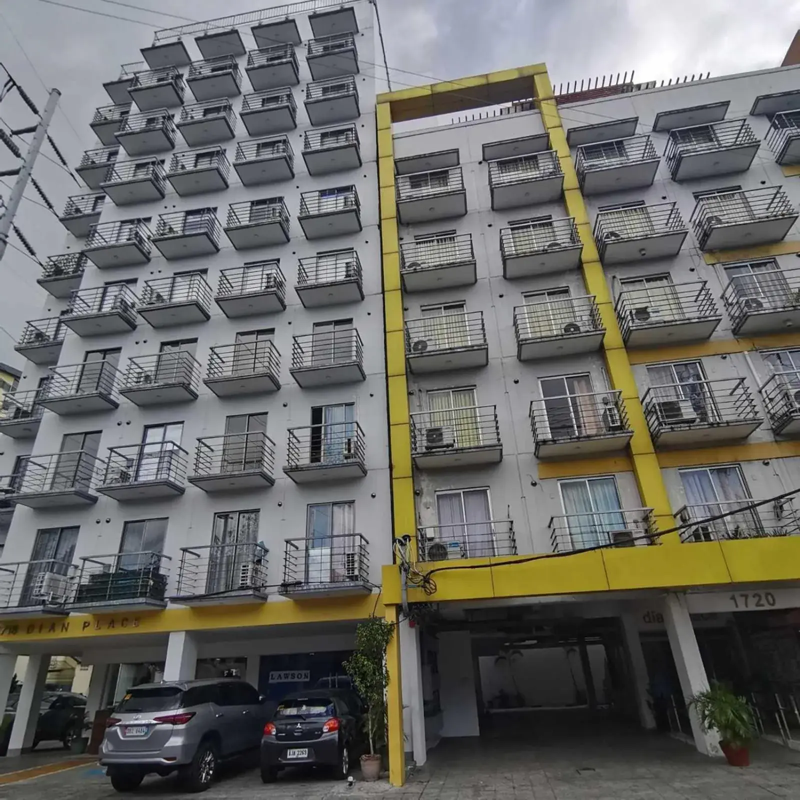 Property building in Dian SUITES 1 Property building in Dian SUITES 1