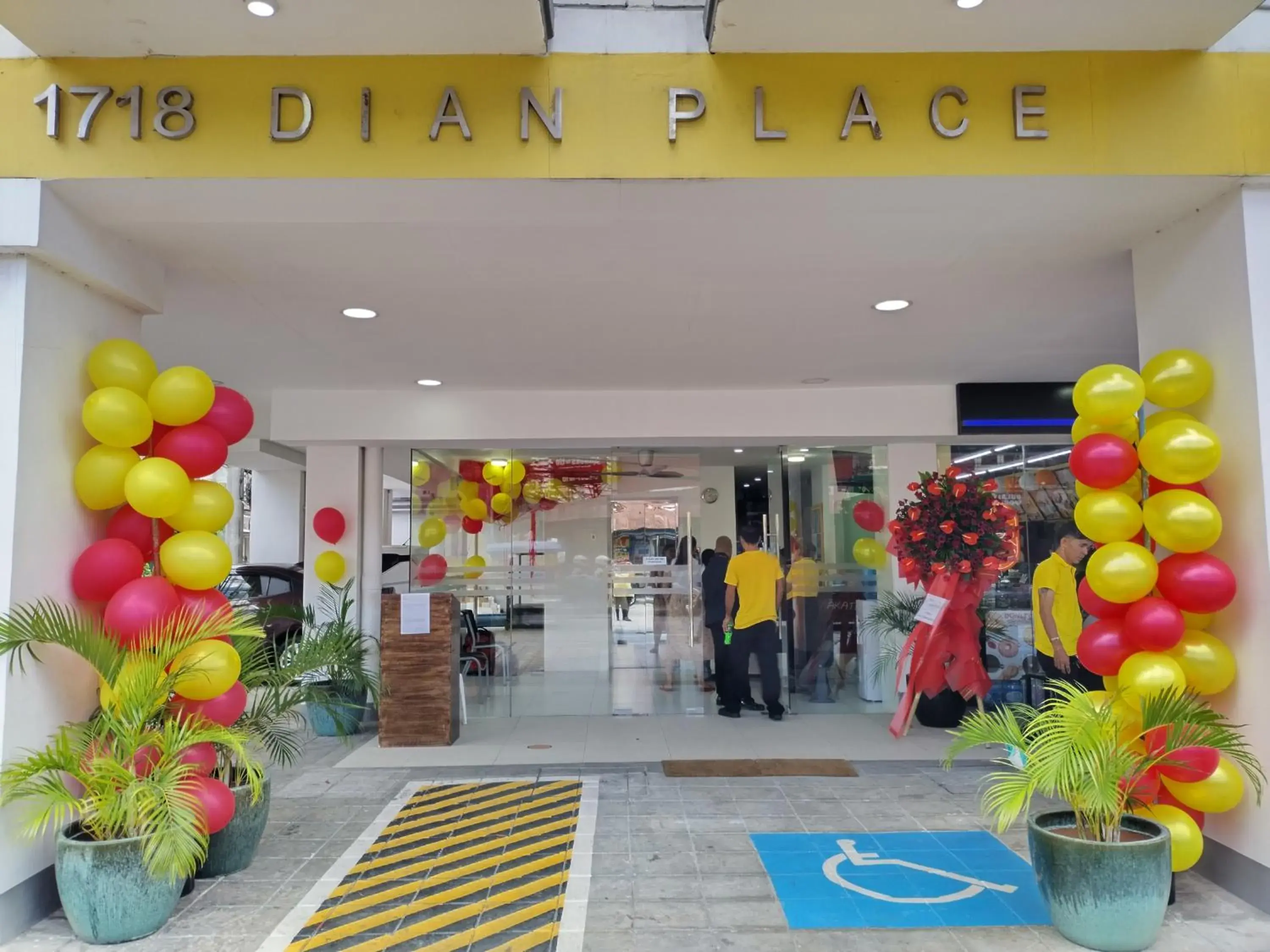 Property building in Dian SUITES 1 Property building in Dian SUITES 1