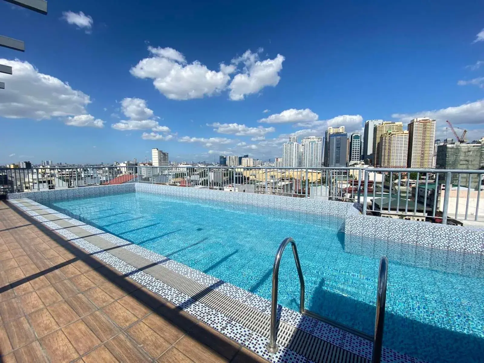 Pool view in Dian SUITES 1 Pool view in Dian SUITES 1