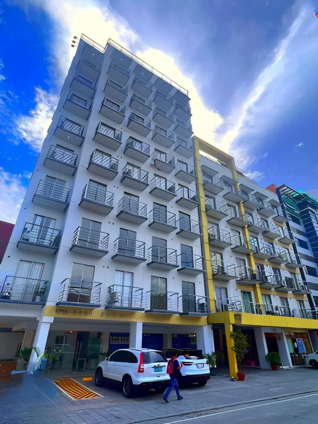 Property building in Dian SUITES 1 Property building in Dian SUITES 1
