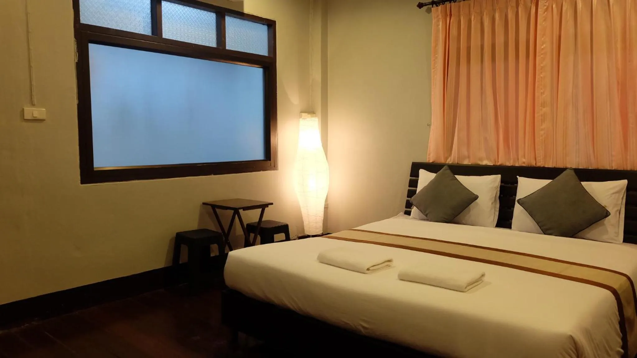 Bed in Marina hut guest house