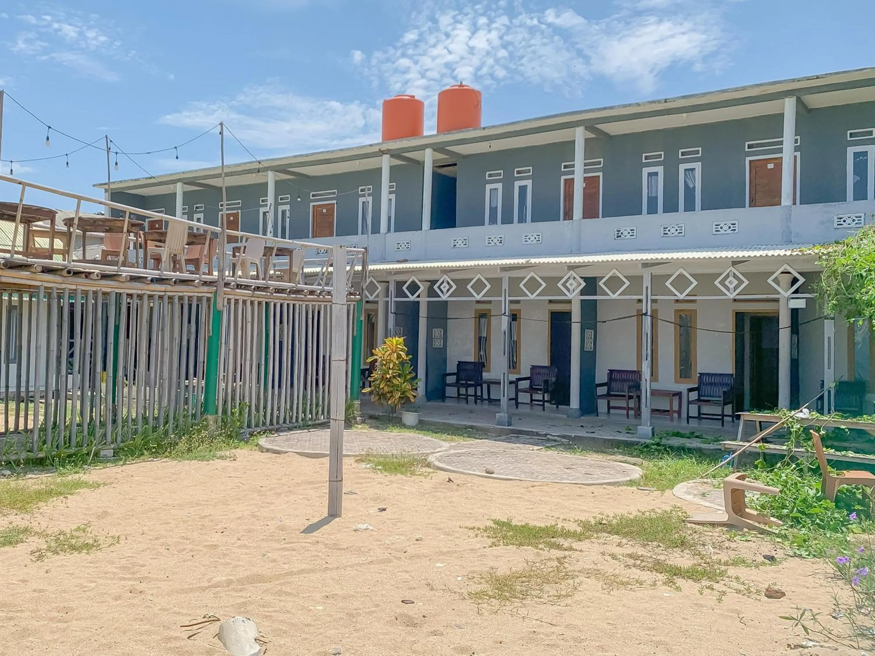 Property building in Penginapan Diar near Pantai Santolo Mitra RedDoorz