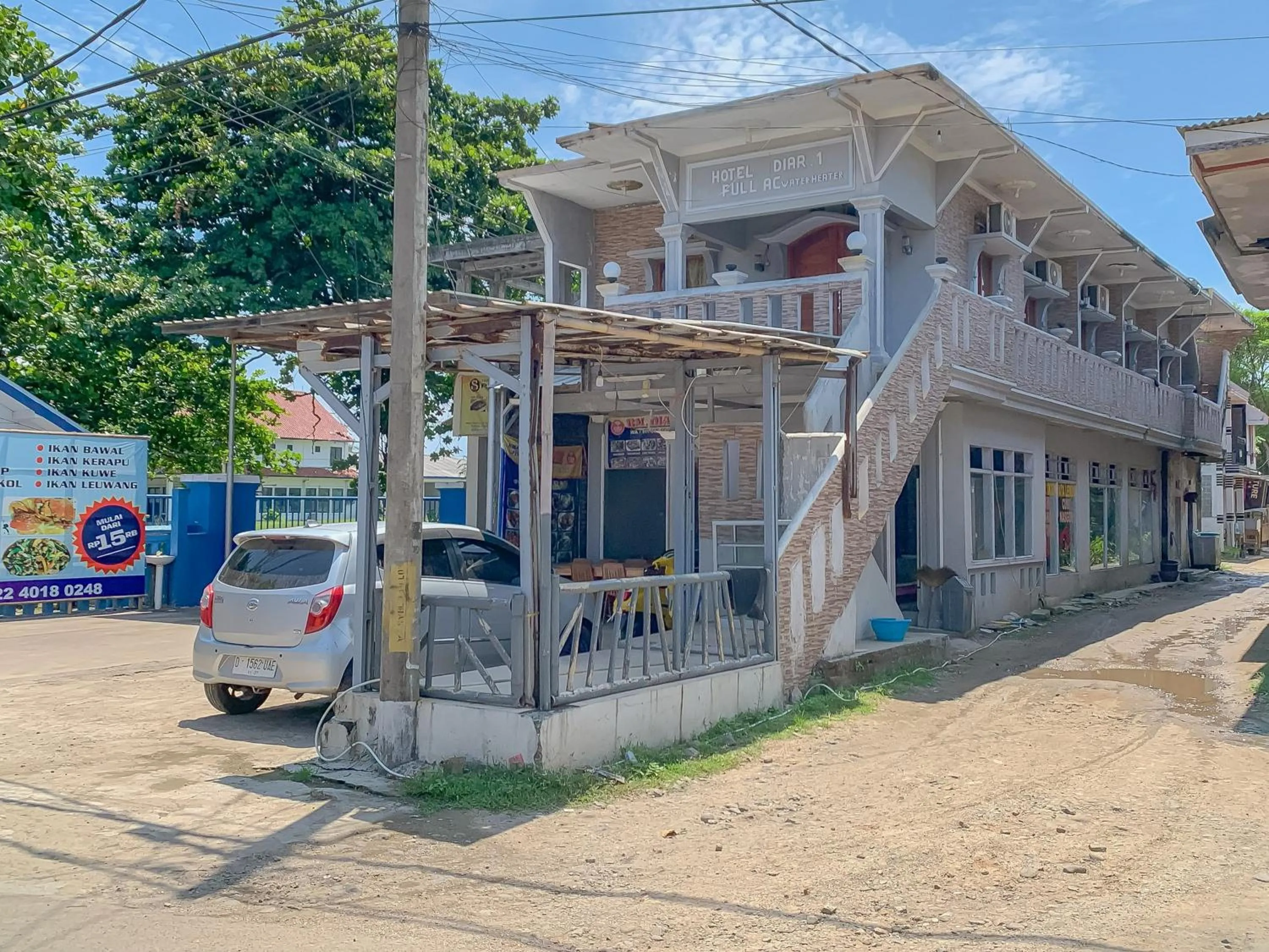 Property building in Penginapan Diar near Pantai Santolo Mitra RedDoorz