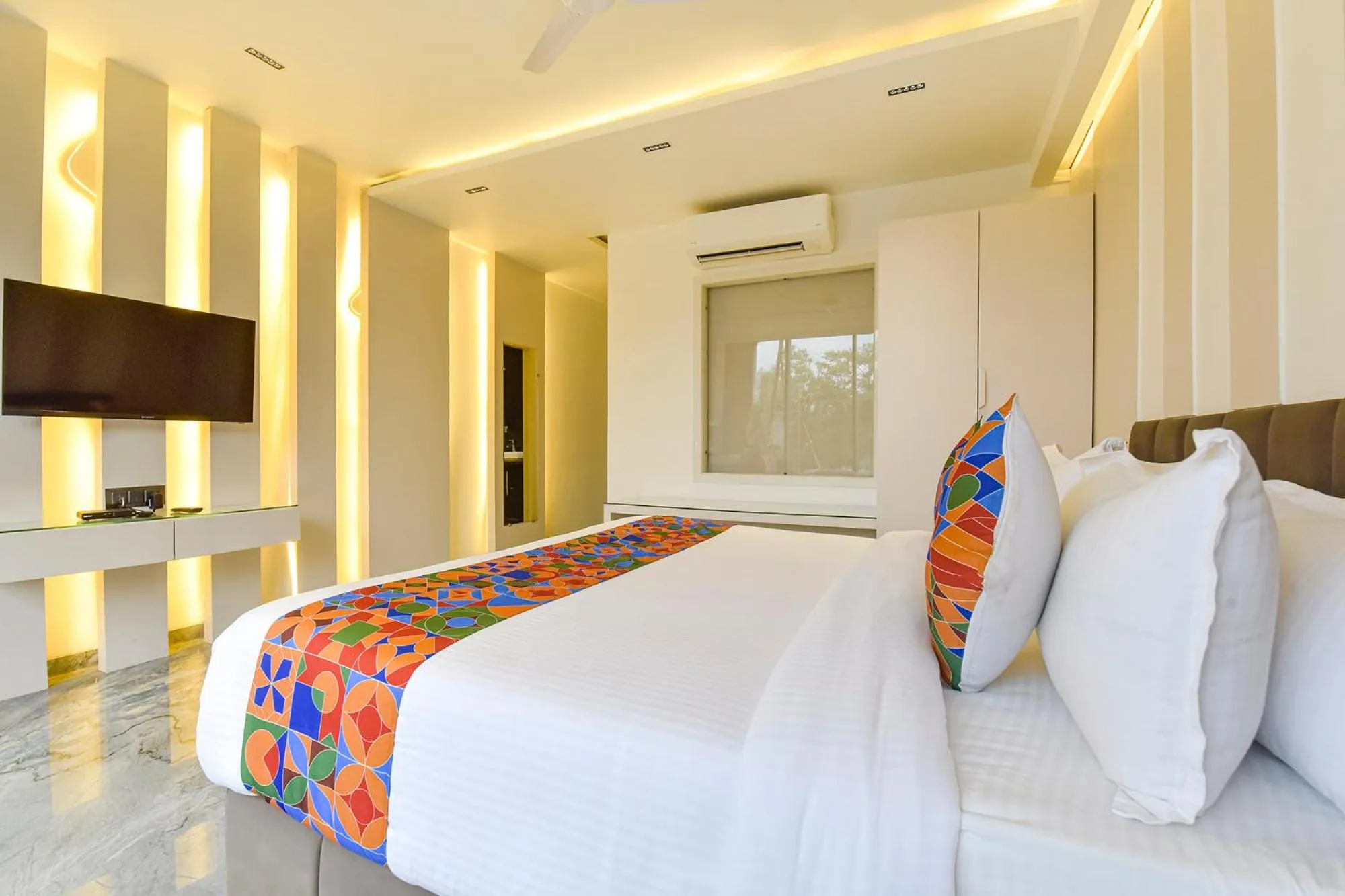 Bed in FabHotel Prime The Grey Circle