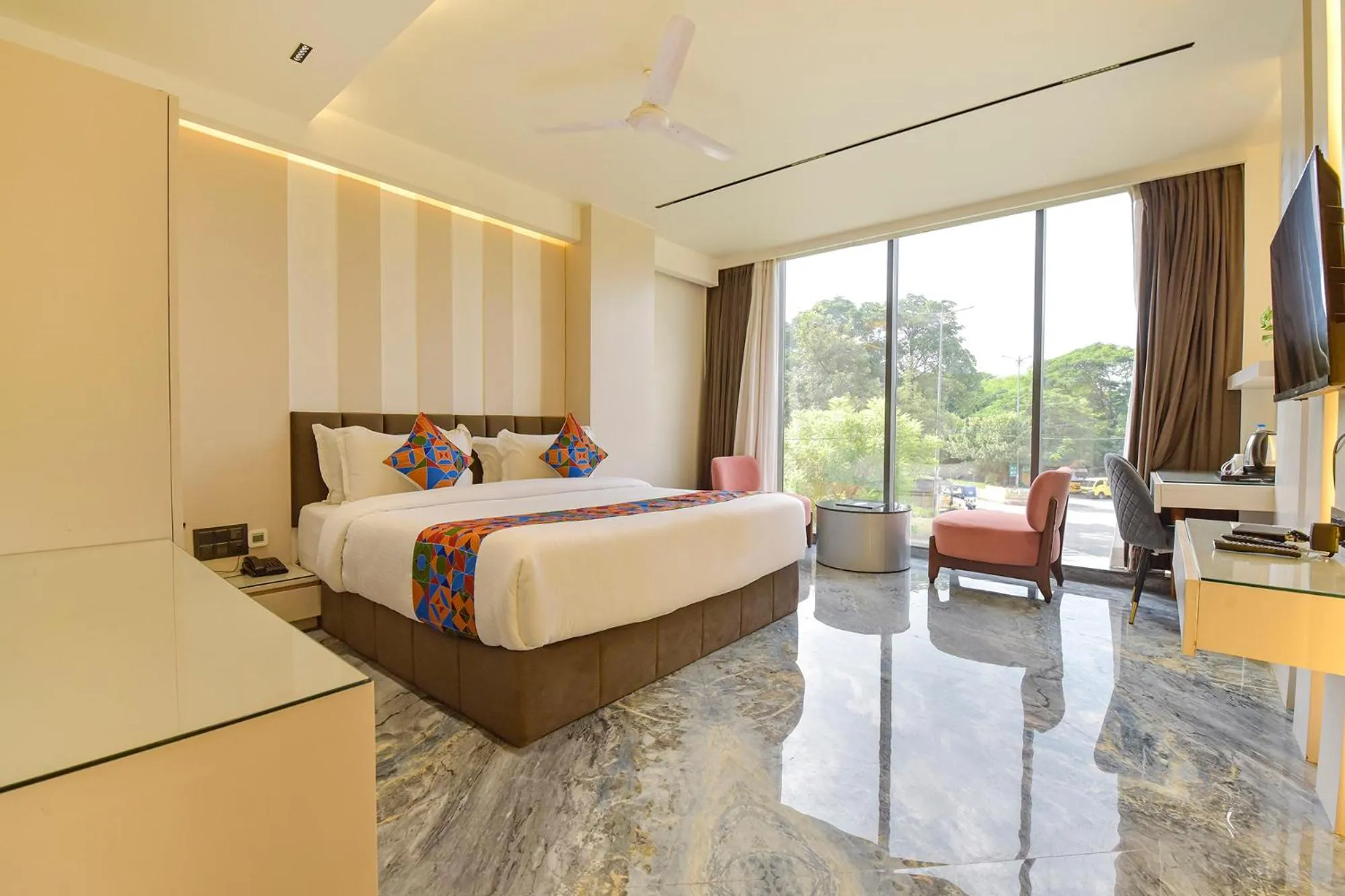 Bed in FabHotel Prime The Grey Circle