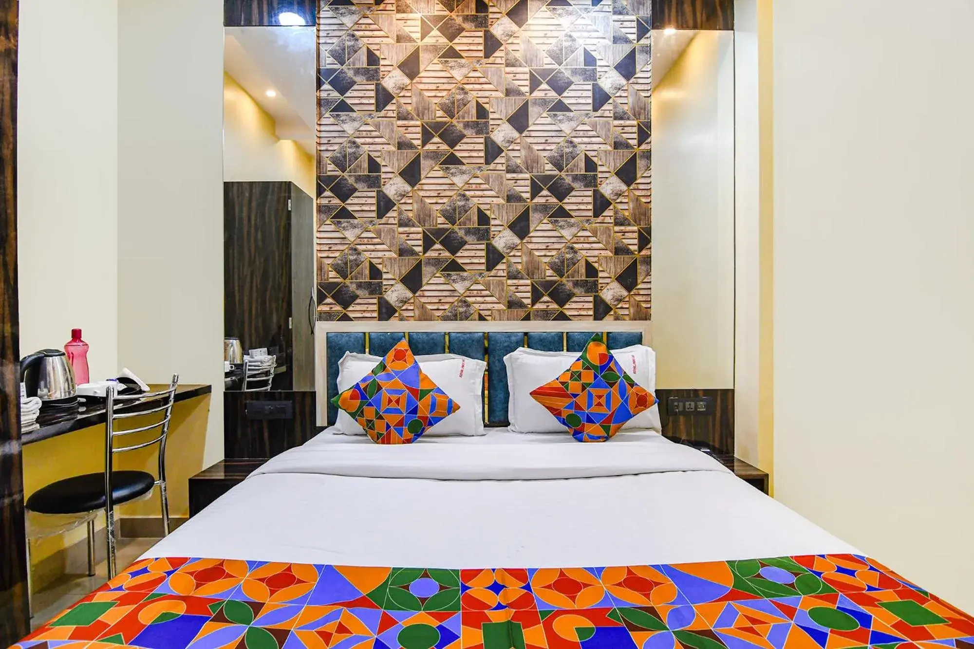 Bed in FabHotel Royal Park Inn - Nr Eden Garden Stadium Bed in FabHotel Royal Park Inn - Nr Eden Garden Stadium