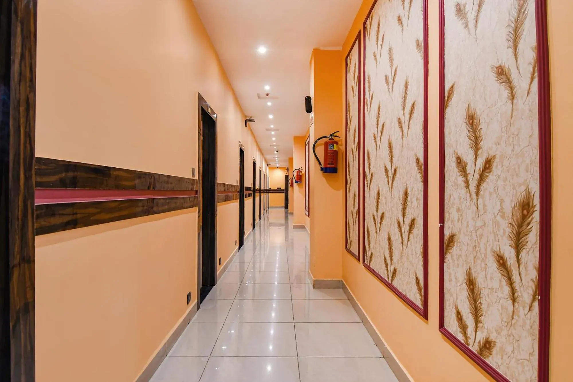 Lobby or reception in FabHotel Royal Park Inn - Nr Eden Garden Stadium Lobby or reception in FabHotel Royal Park Inn - Nr Eden Garden Stadium