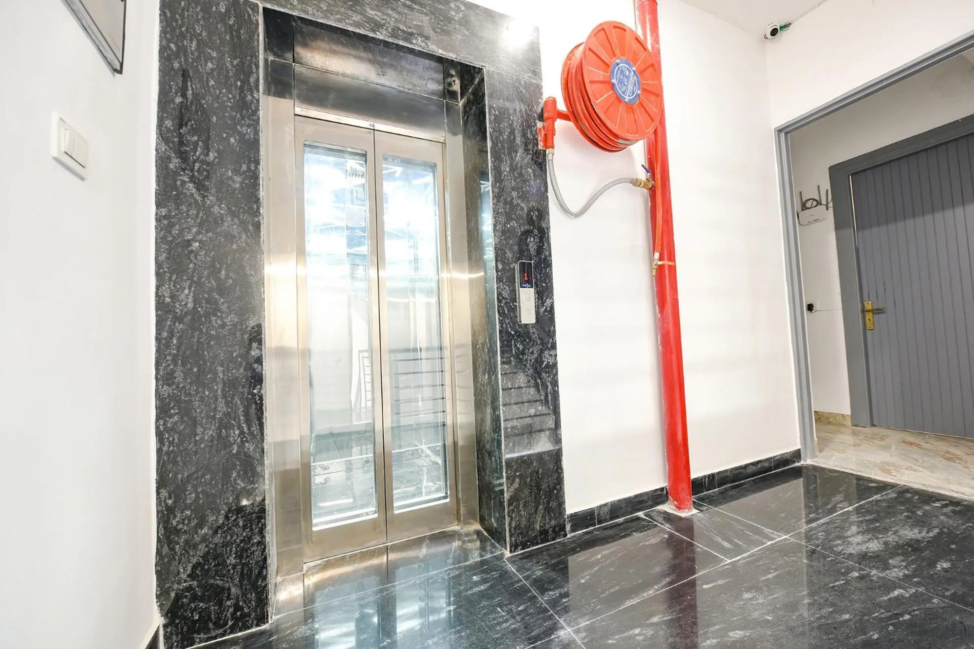 elevator in FabHotel The Premium Villa