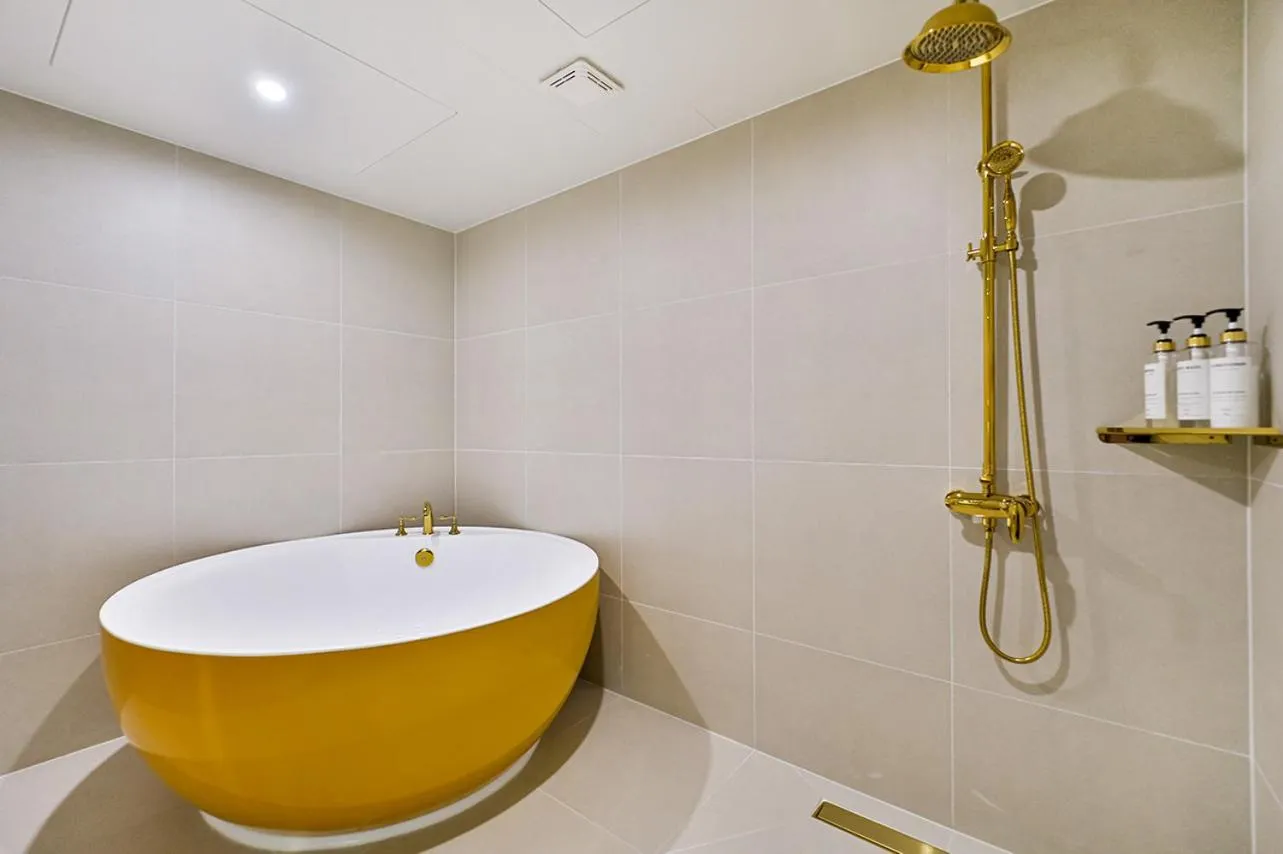 Bath in Denbasta Hotel Daeyeon