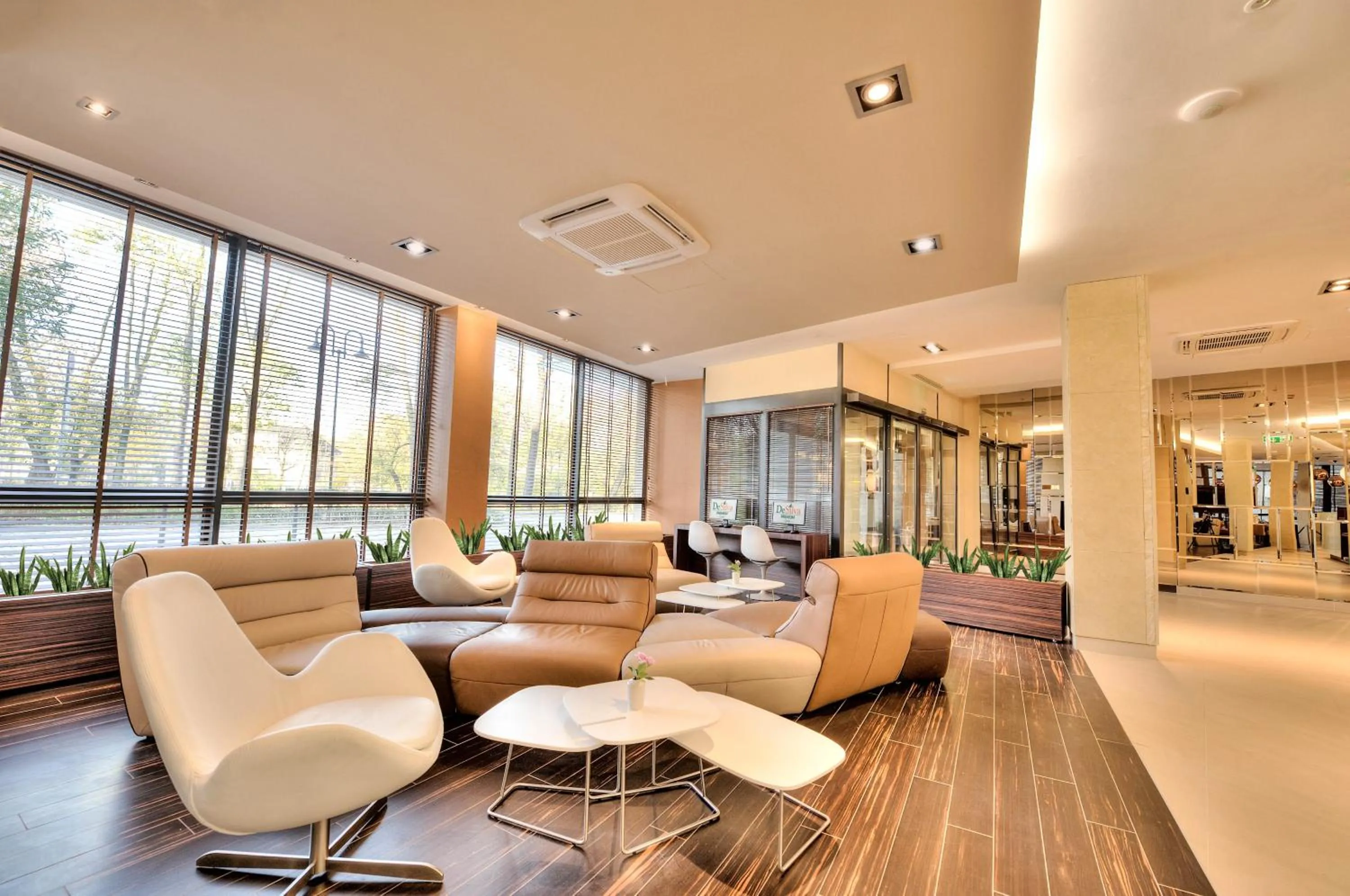 Facade/entrance in Hotel DeSilva Premium Opole