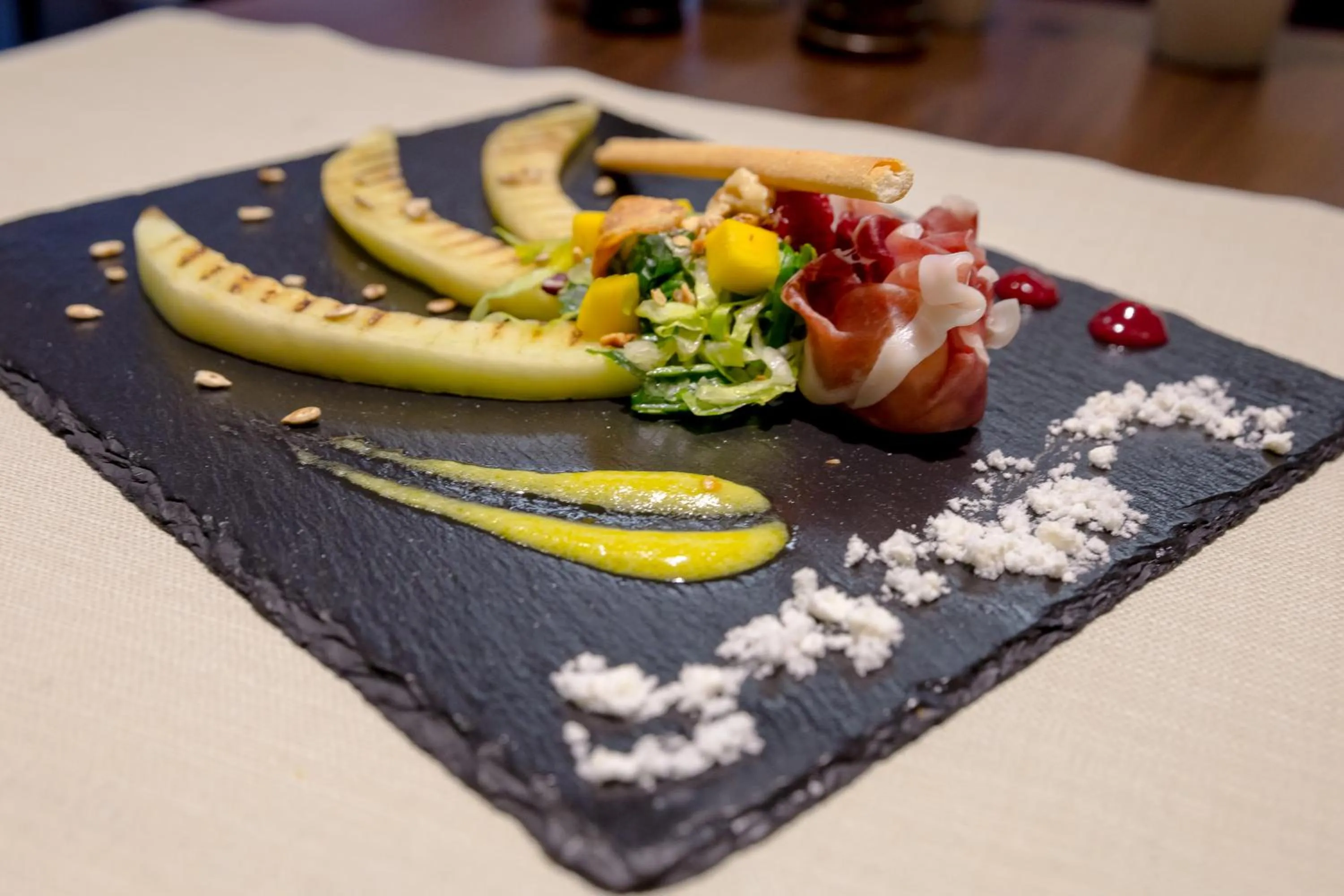 Restaurant/places to eat in Hotel DeSilva Premium Opole