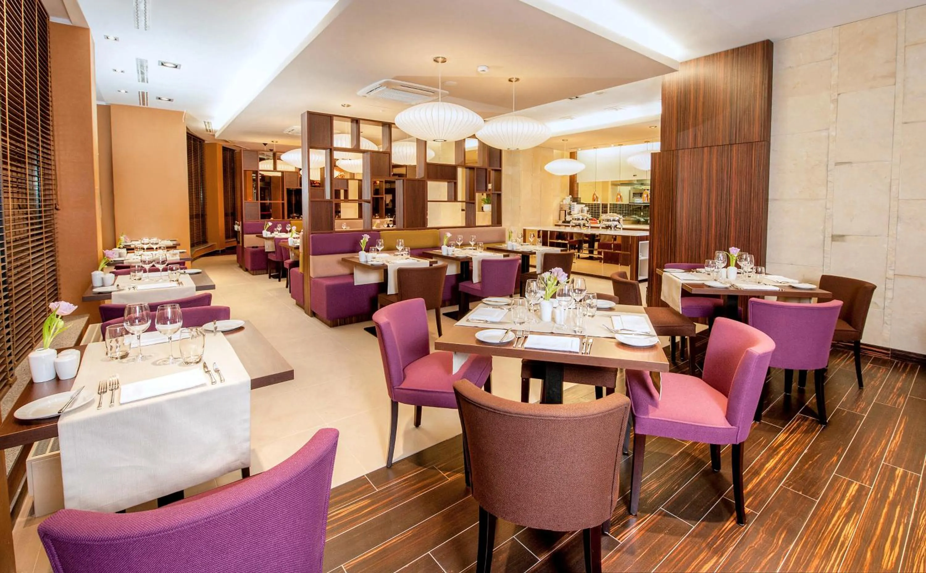 Restaurant/places to eat in Hotel DeSilva Premium Opole