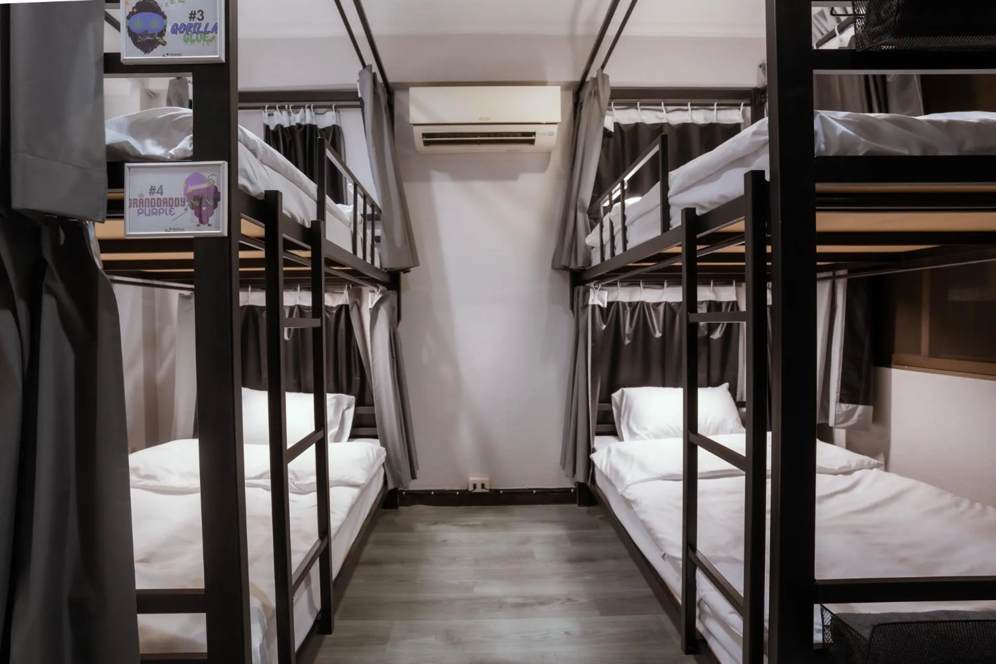 Bed in 420 Hostel - Ekkamai Buds & Beds