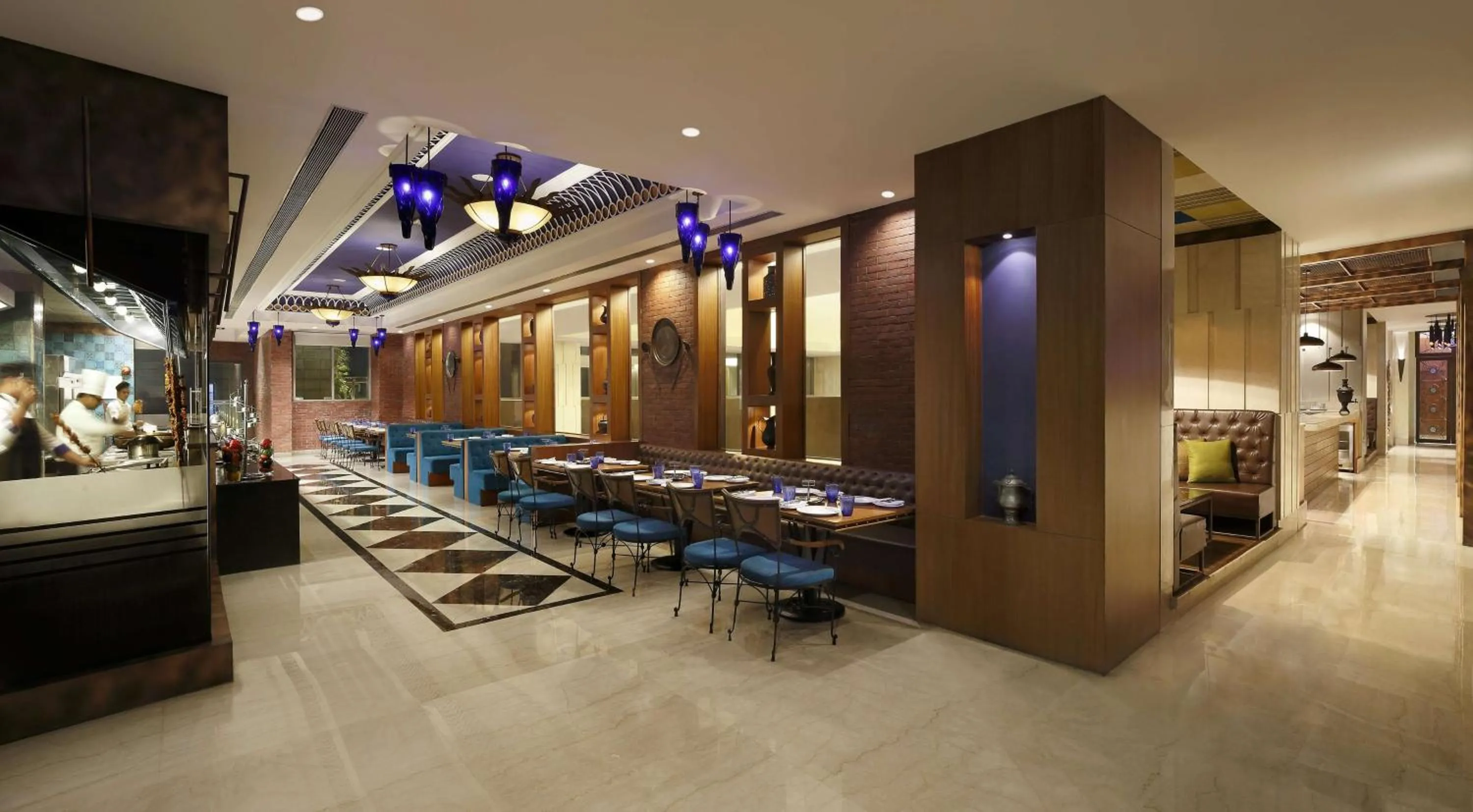 Restaurant/places to eat in Radisson Blu Hotel Guwahati