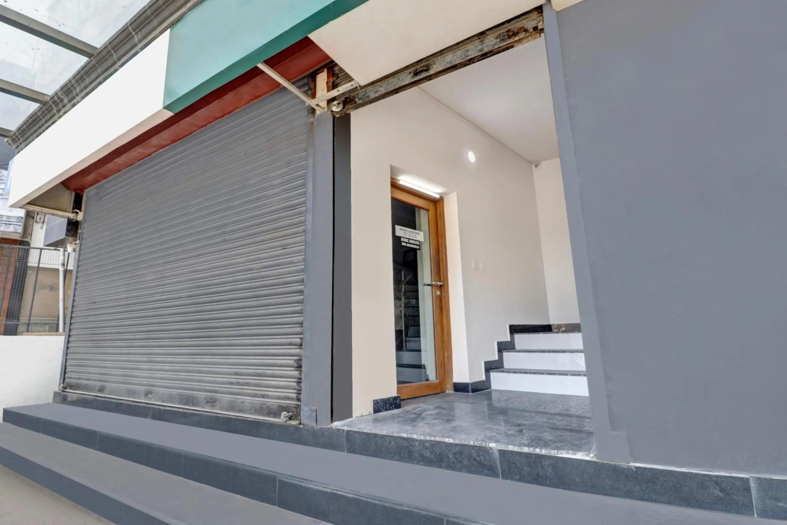 Facade/entrance in Super Hotel O Anayara Near Lulu Mall formerly Timber Residency