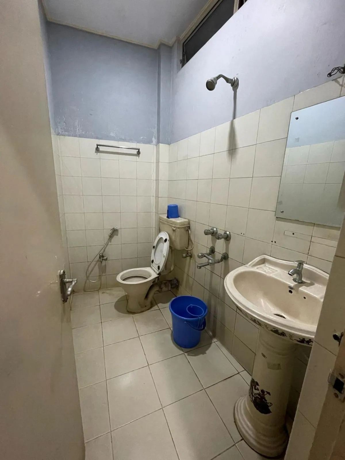 Bathroom in Starline Hotel