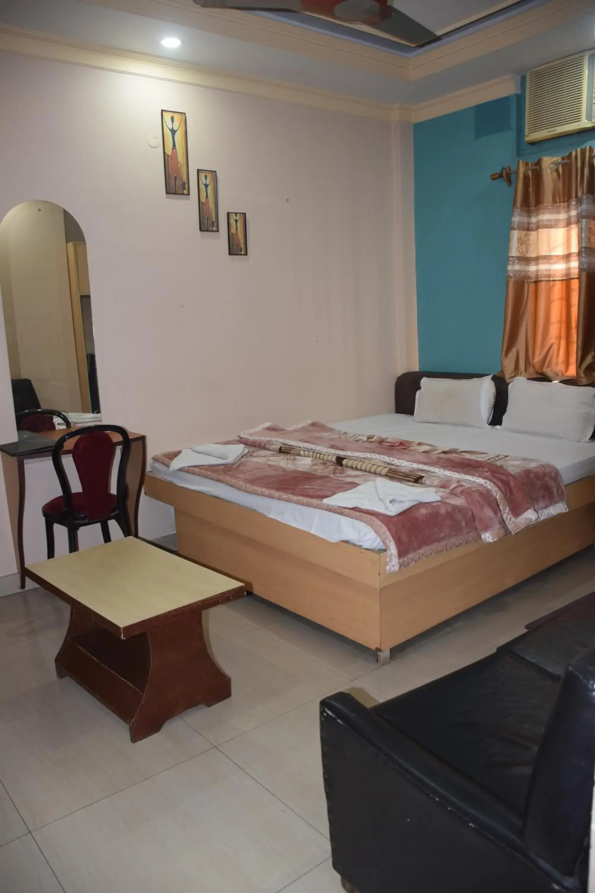 Bedroom, Bed in Starline Hotel Bedroom, Bed in Starline Hotel