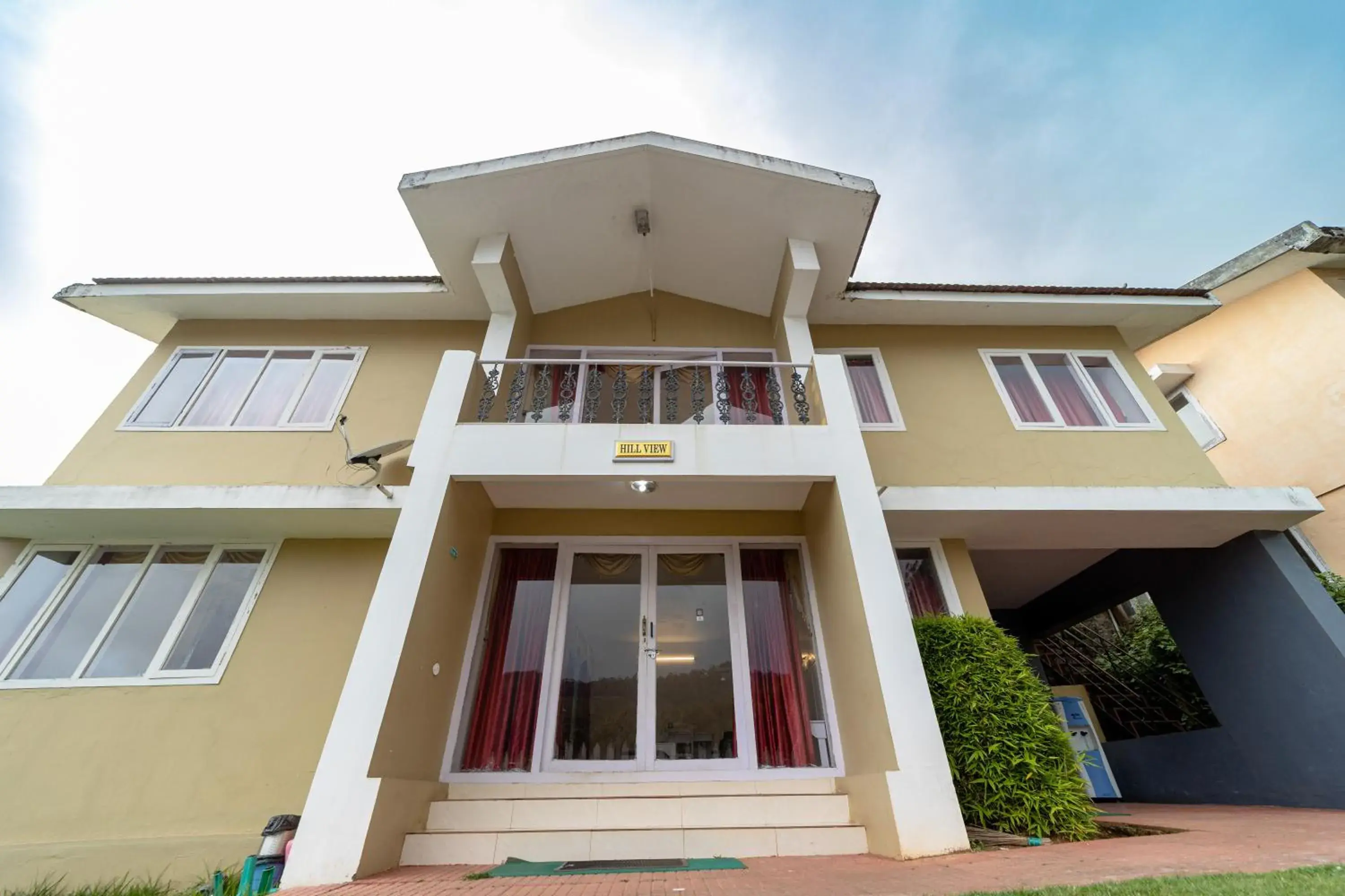 Property building in Fortune Retreats Property building in Fortune Retreats