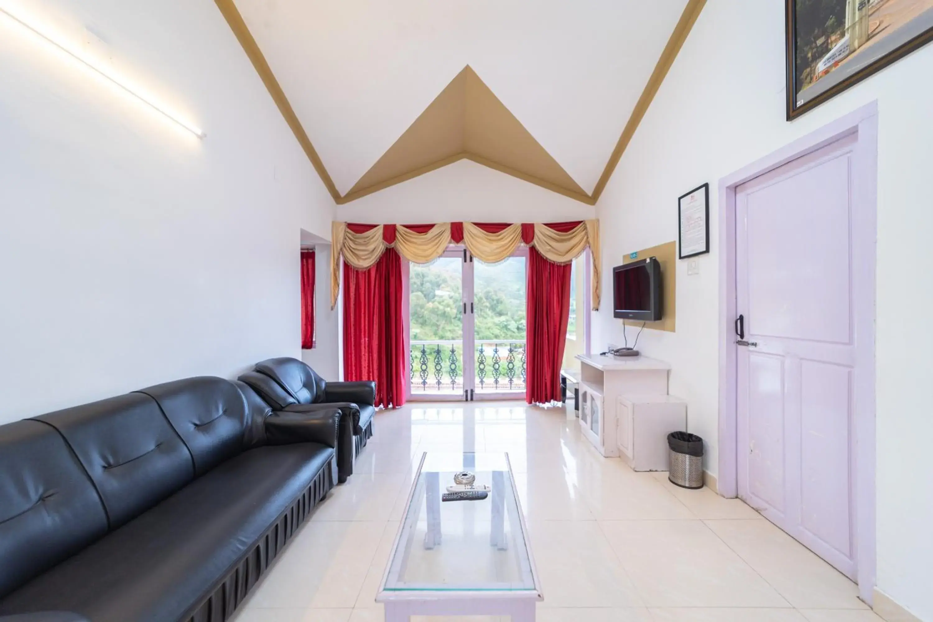 Living room in Fortune Retreats Living room in Fortune Retreats