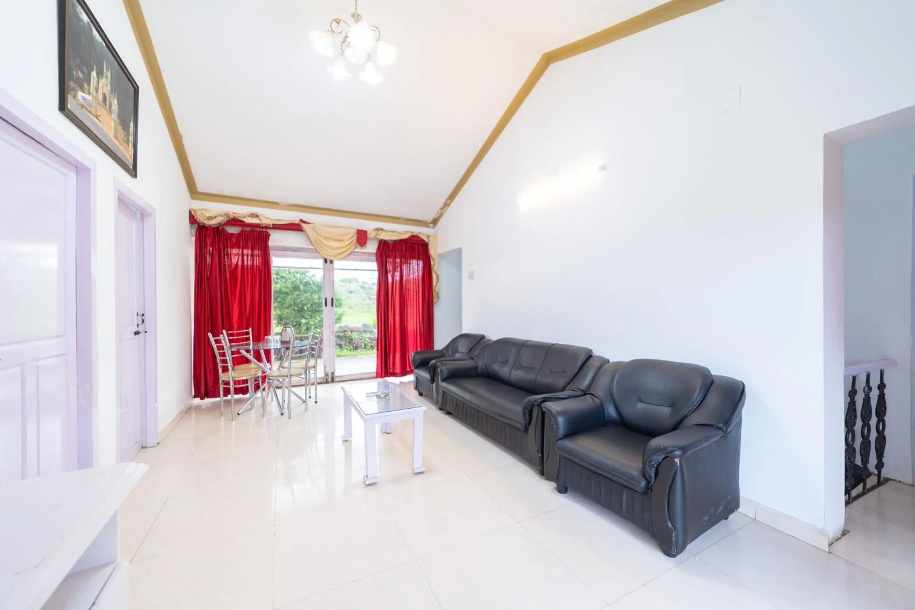 Living room in Fortune Retreats Living room in Fortune Retreats