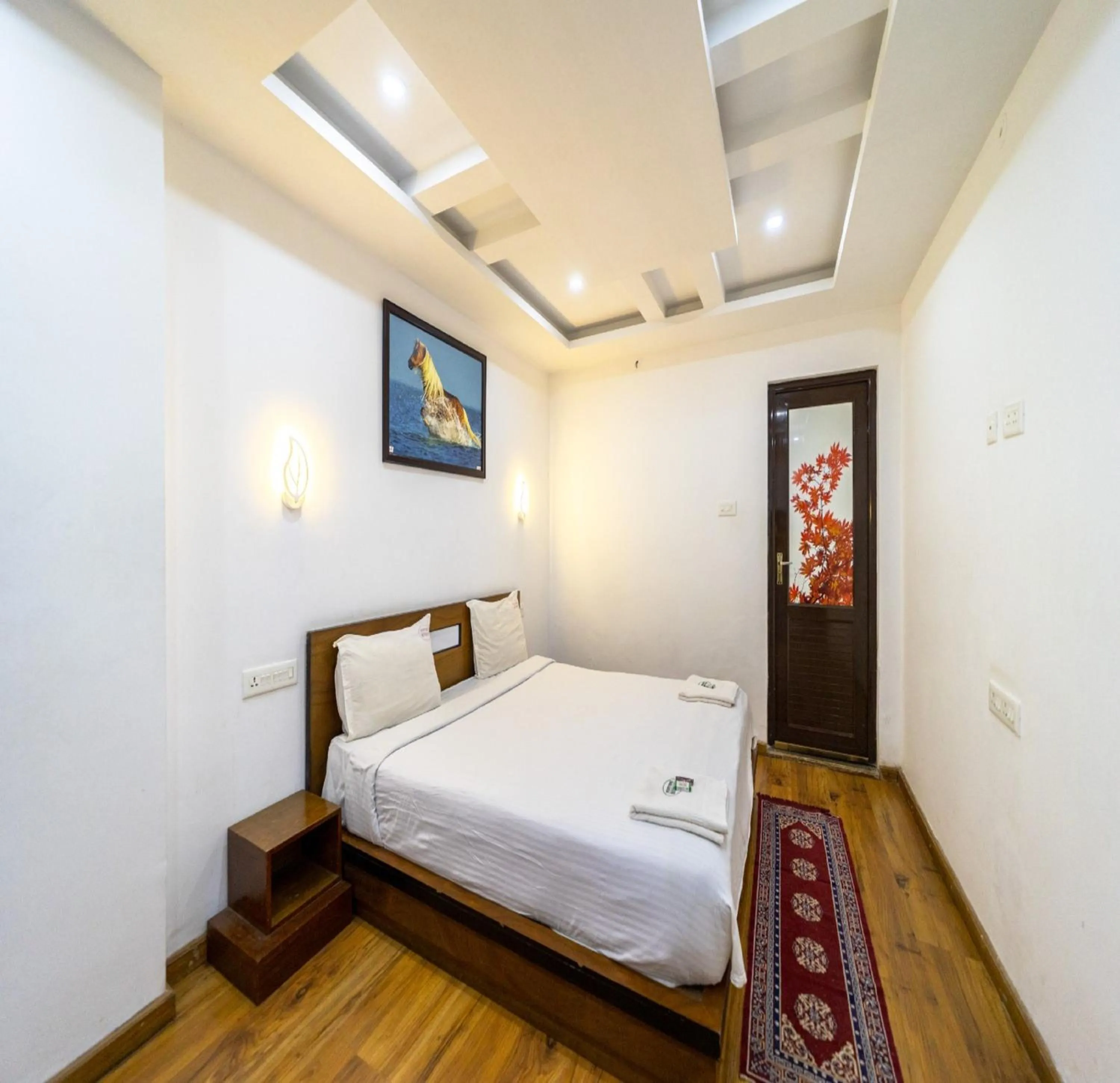 Photo of the whole room, Bed in Fortune Retreats