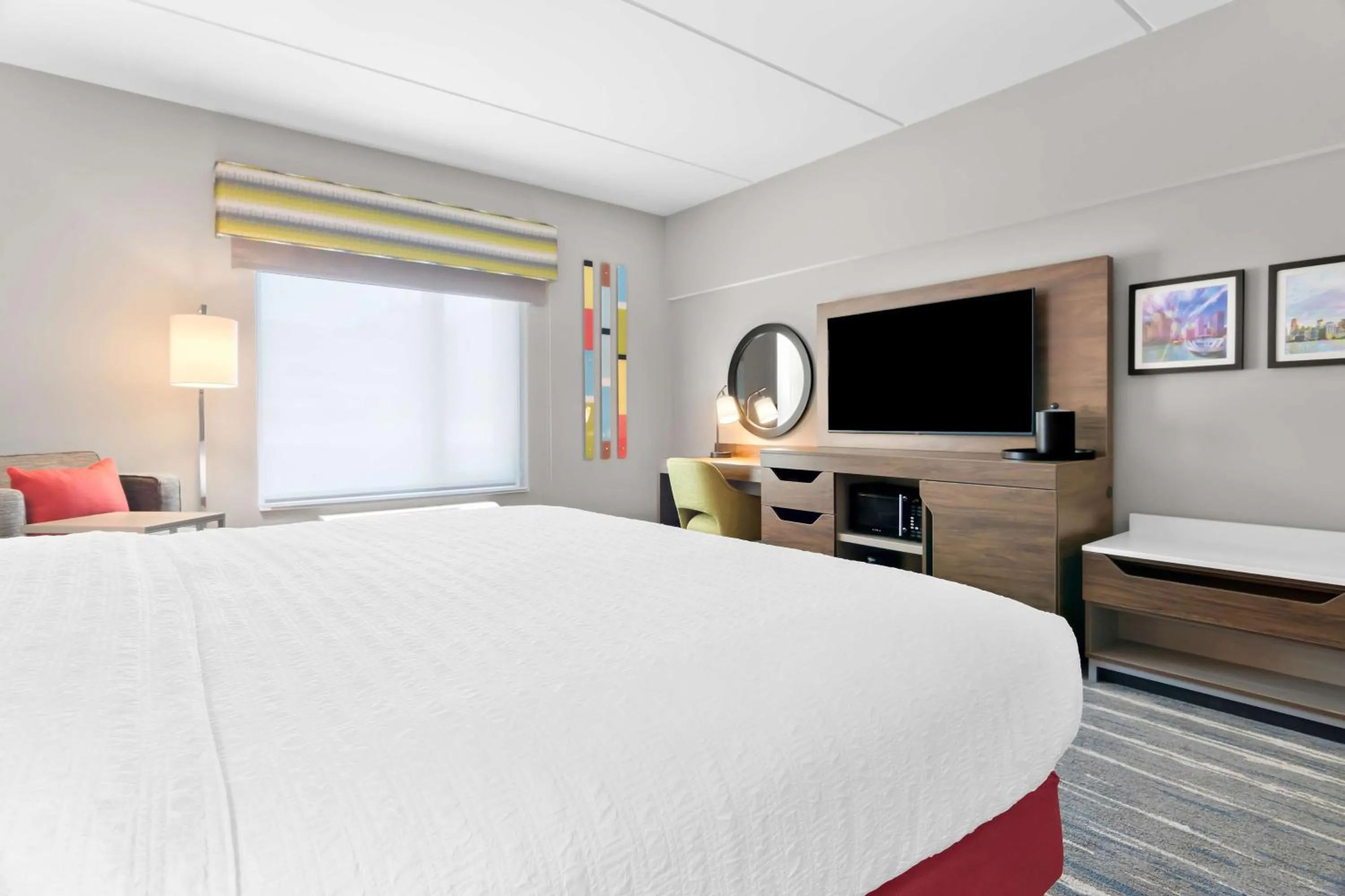 Bed in Hampton Inn & Suites Chicago Medical District Uic